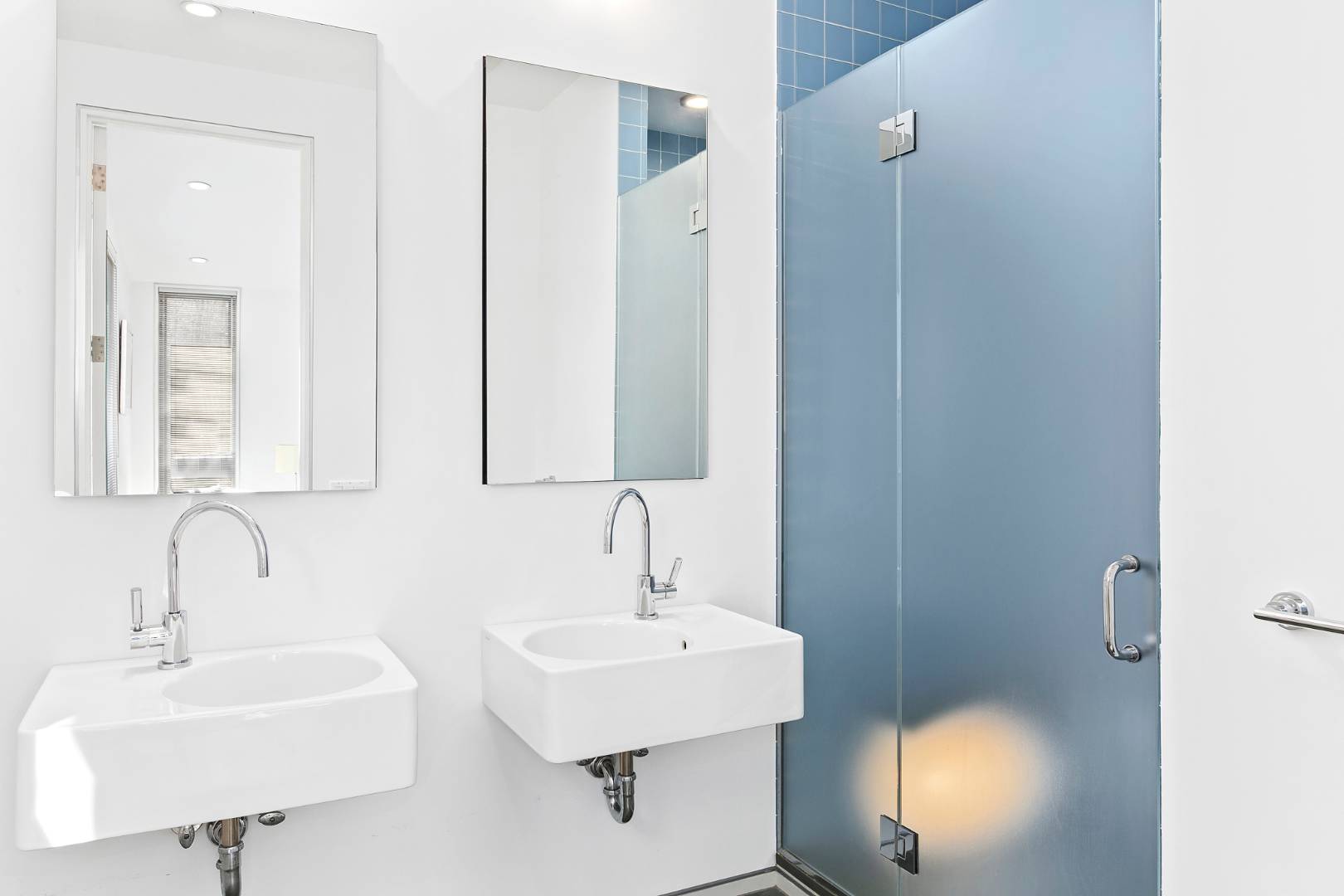 First floor guest bedroom bath