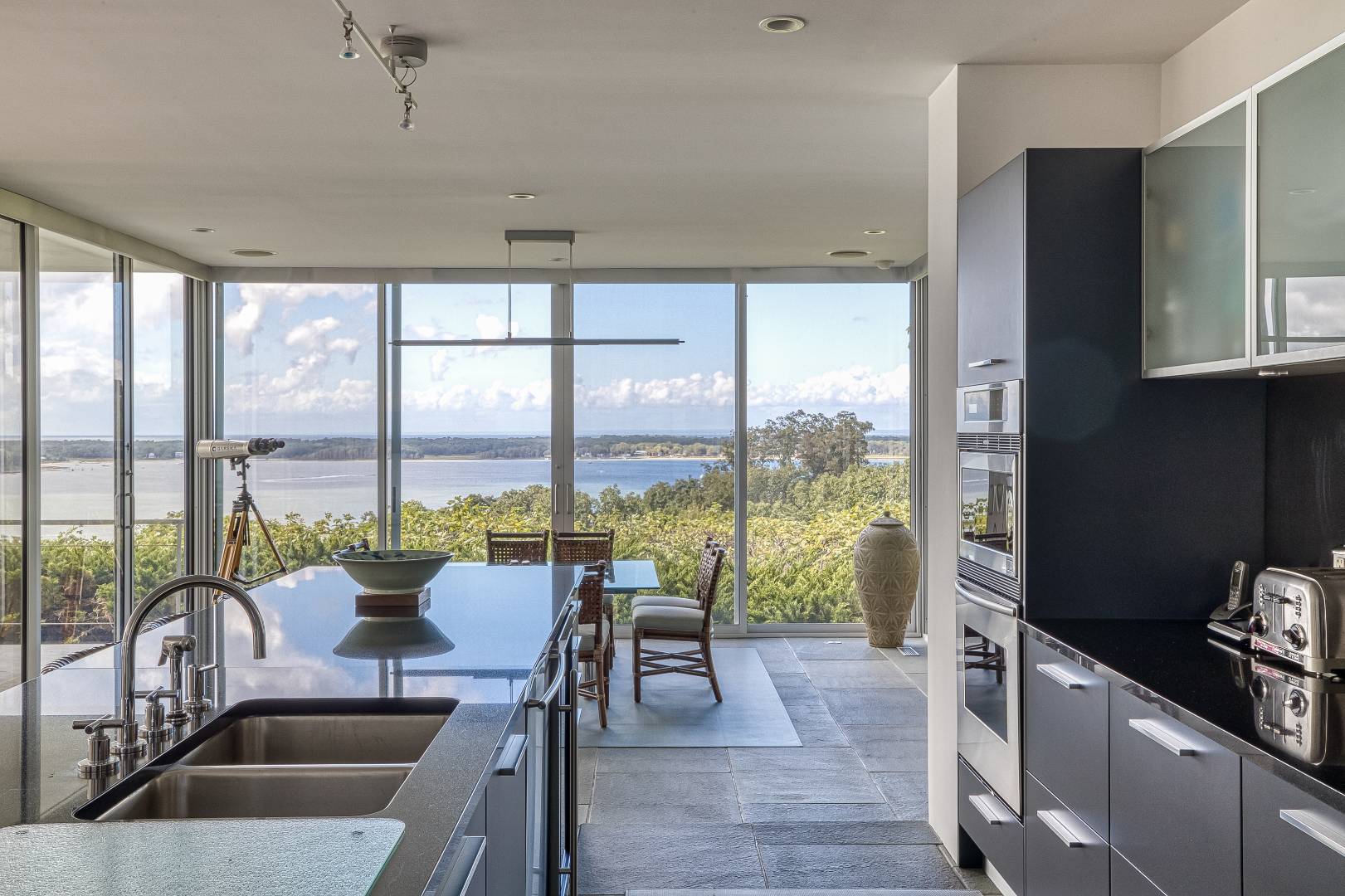 42 Prospect Avenue + Part 23 Serpentine Drive