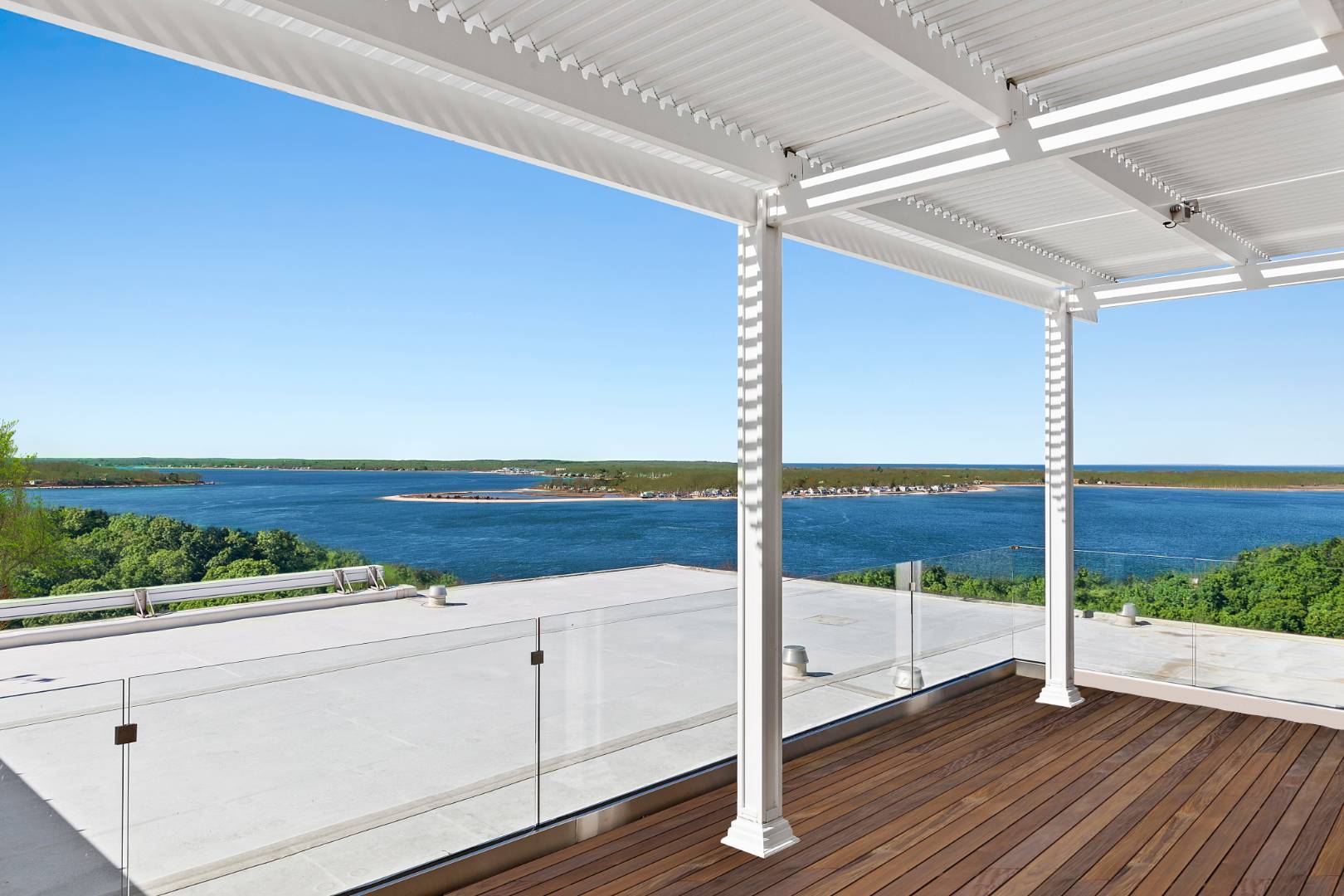 Master suite deck