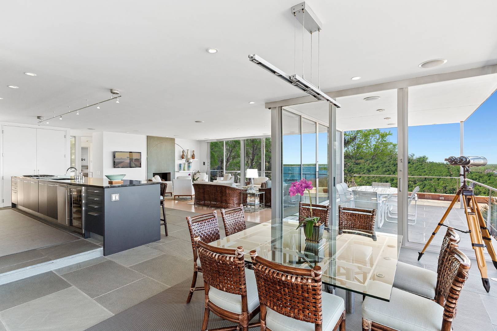 42 Prospect Avenue + Part 23 Serpentine Drive