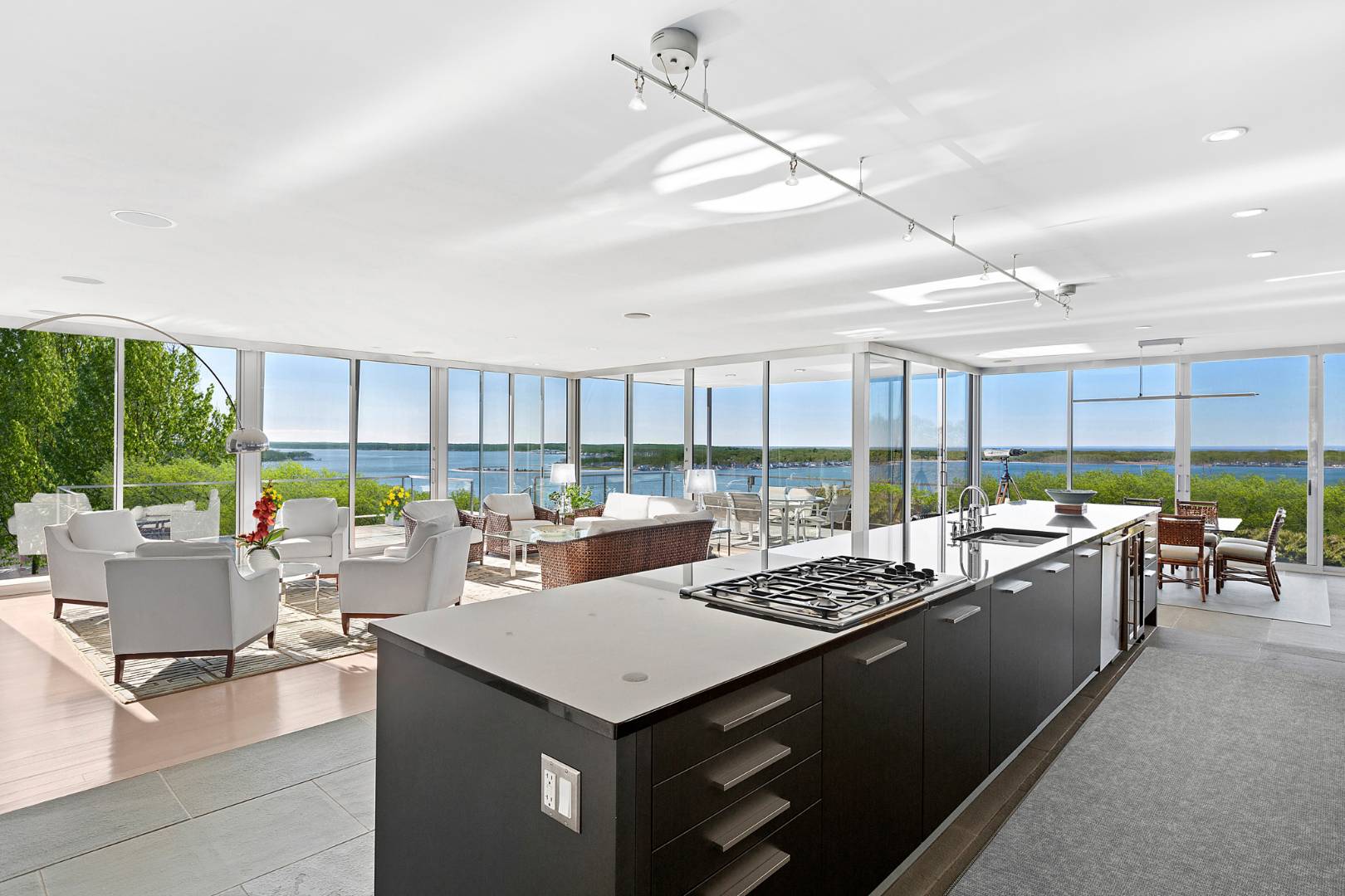 42 Prospect Avenue + Part 23 Serpentine Drive