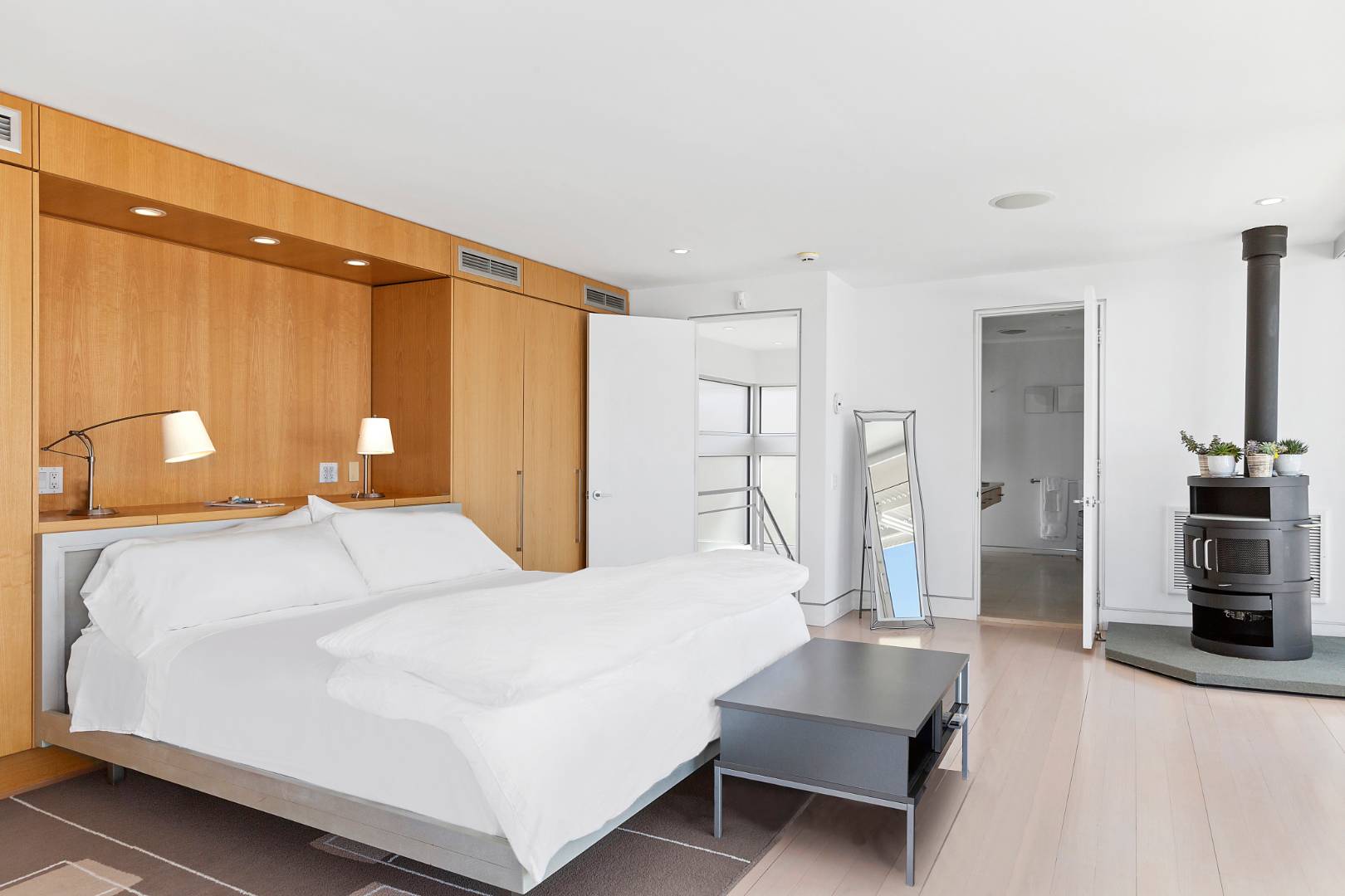 Master suite