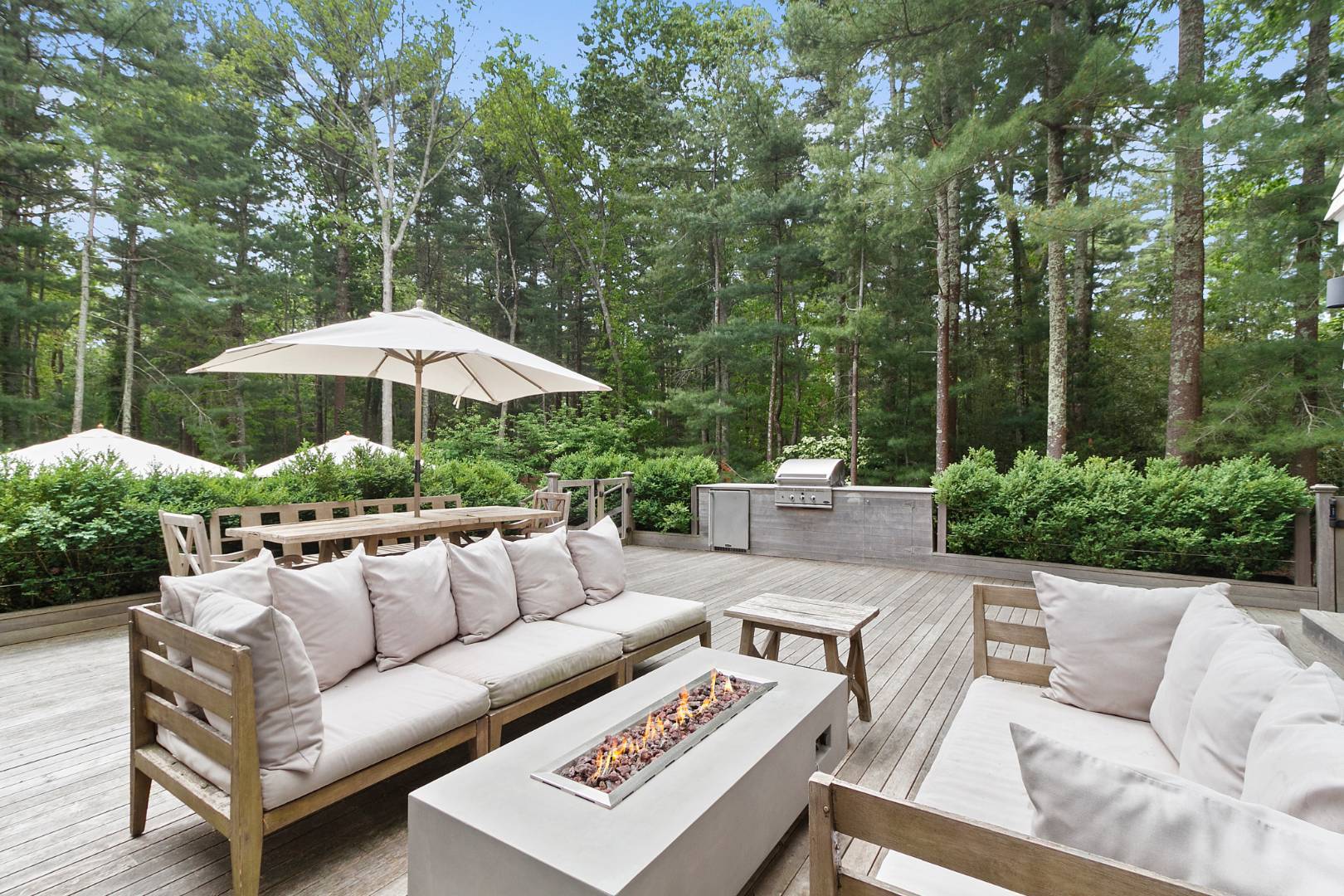 5 Spread Oak Lane