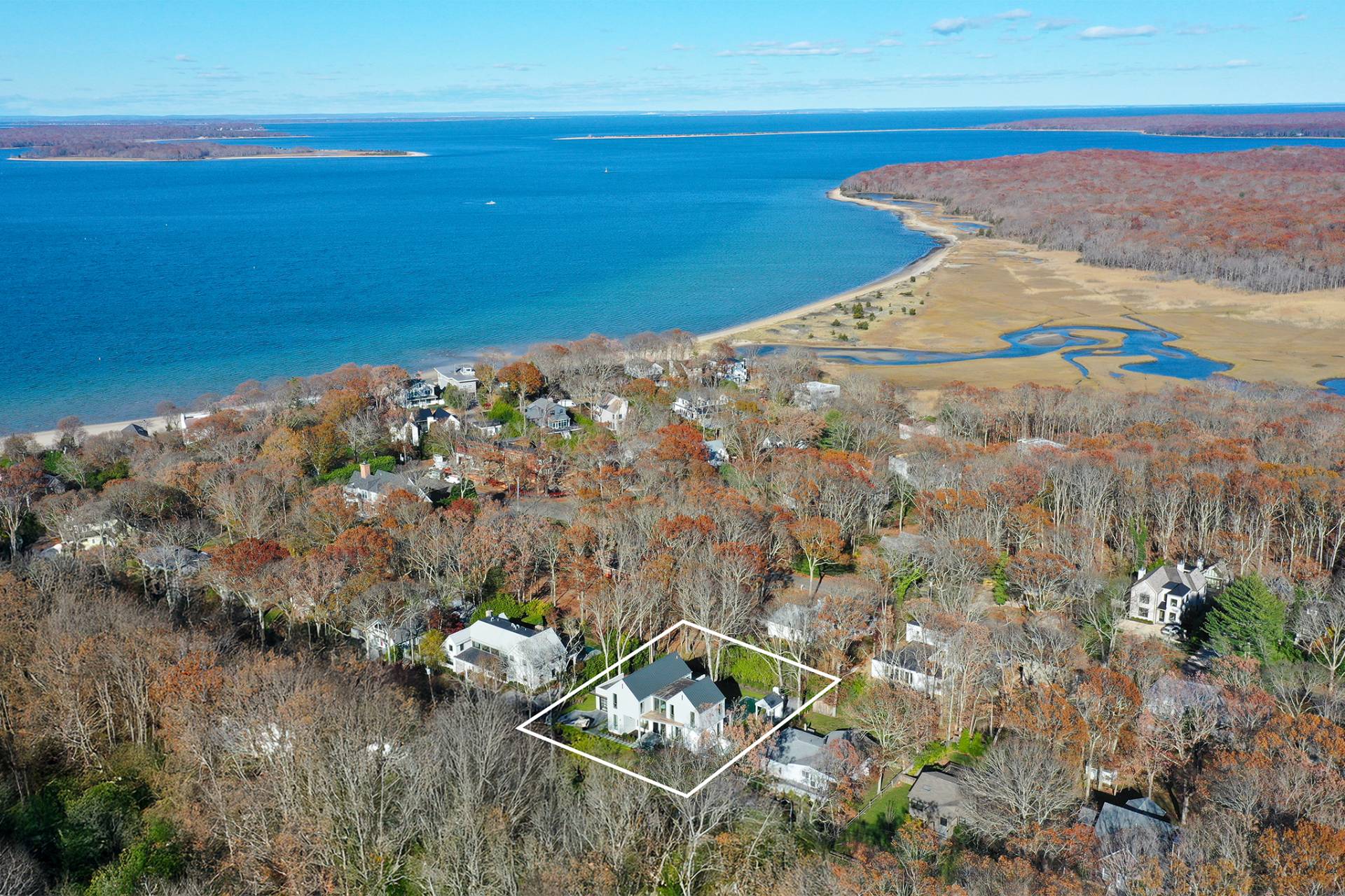 66 Hillside Drive East