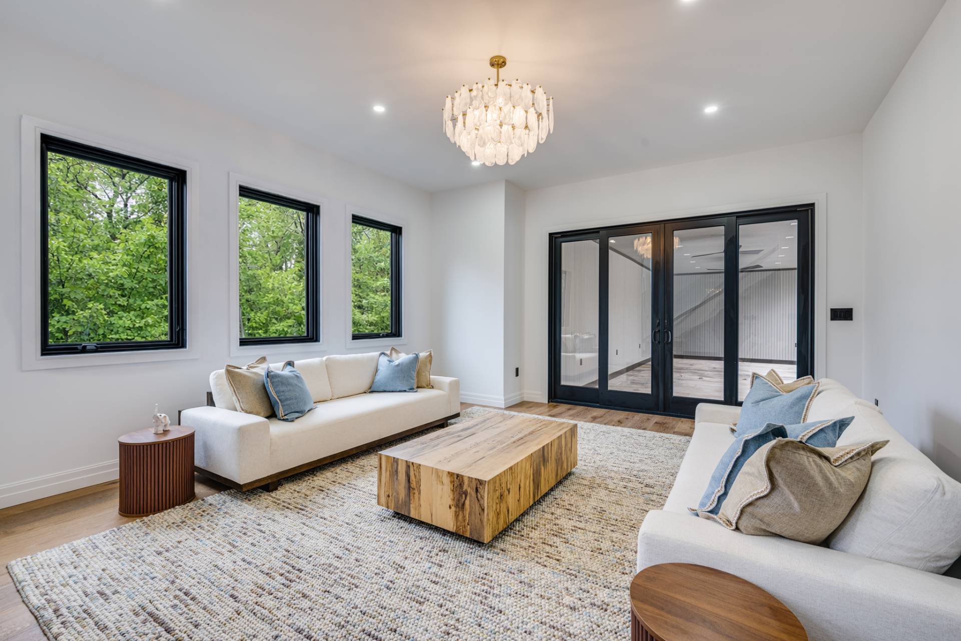 2 Grove Avenue