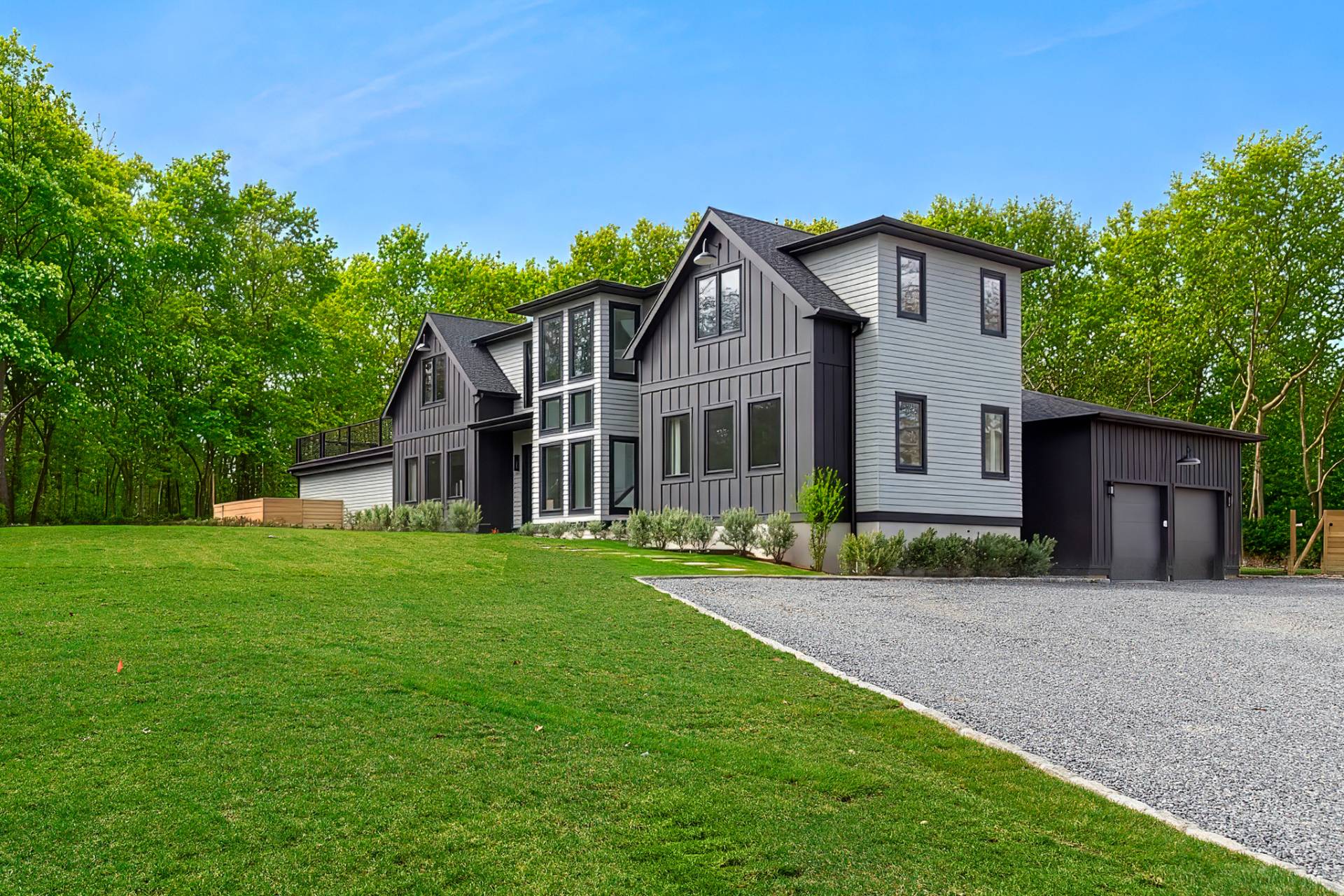 2 Grove Avenue