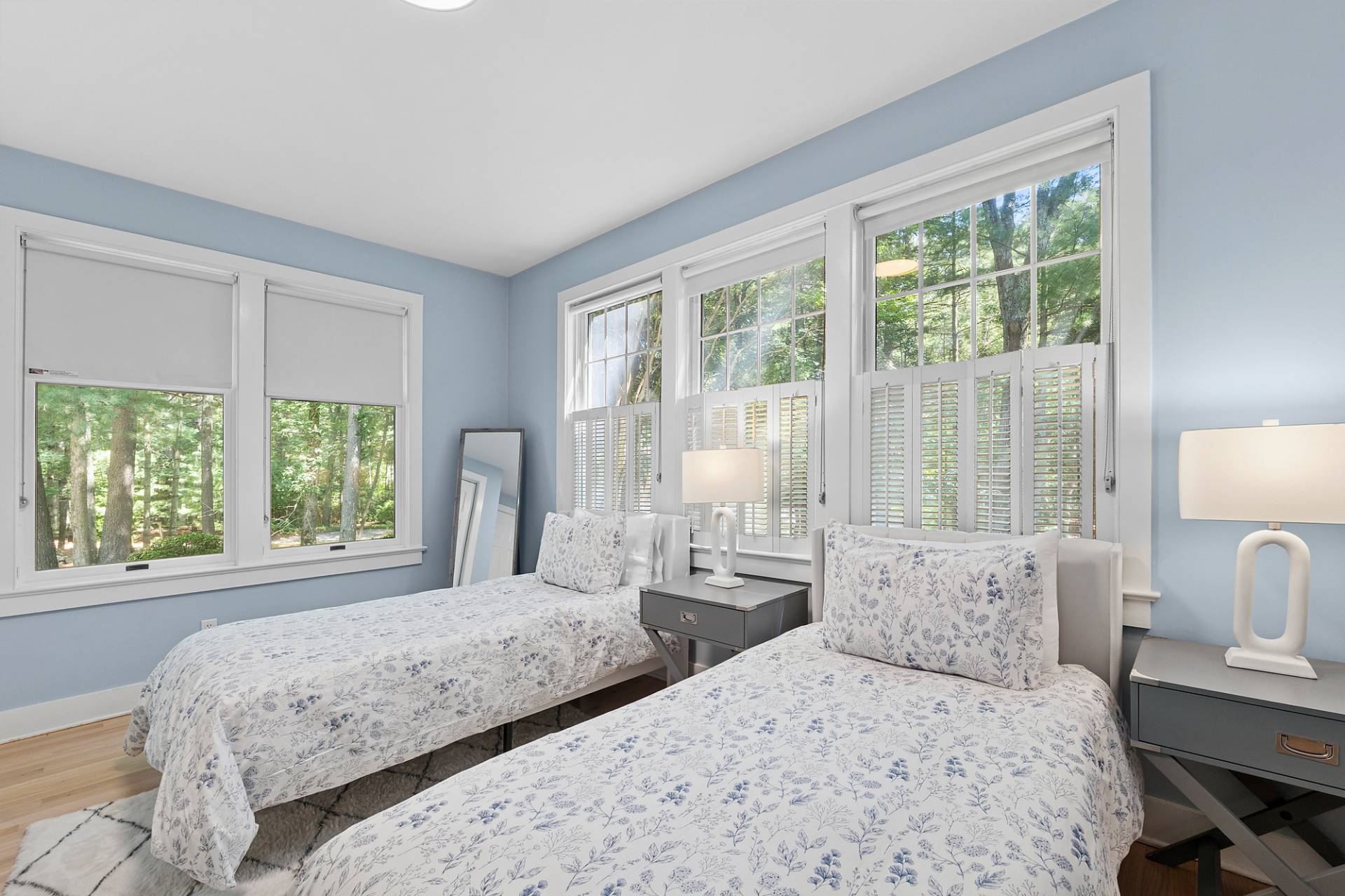 5 Spread Oak Lane