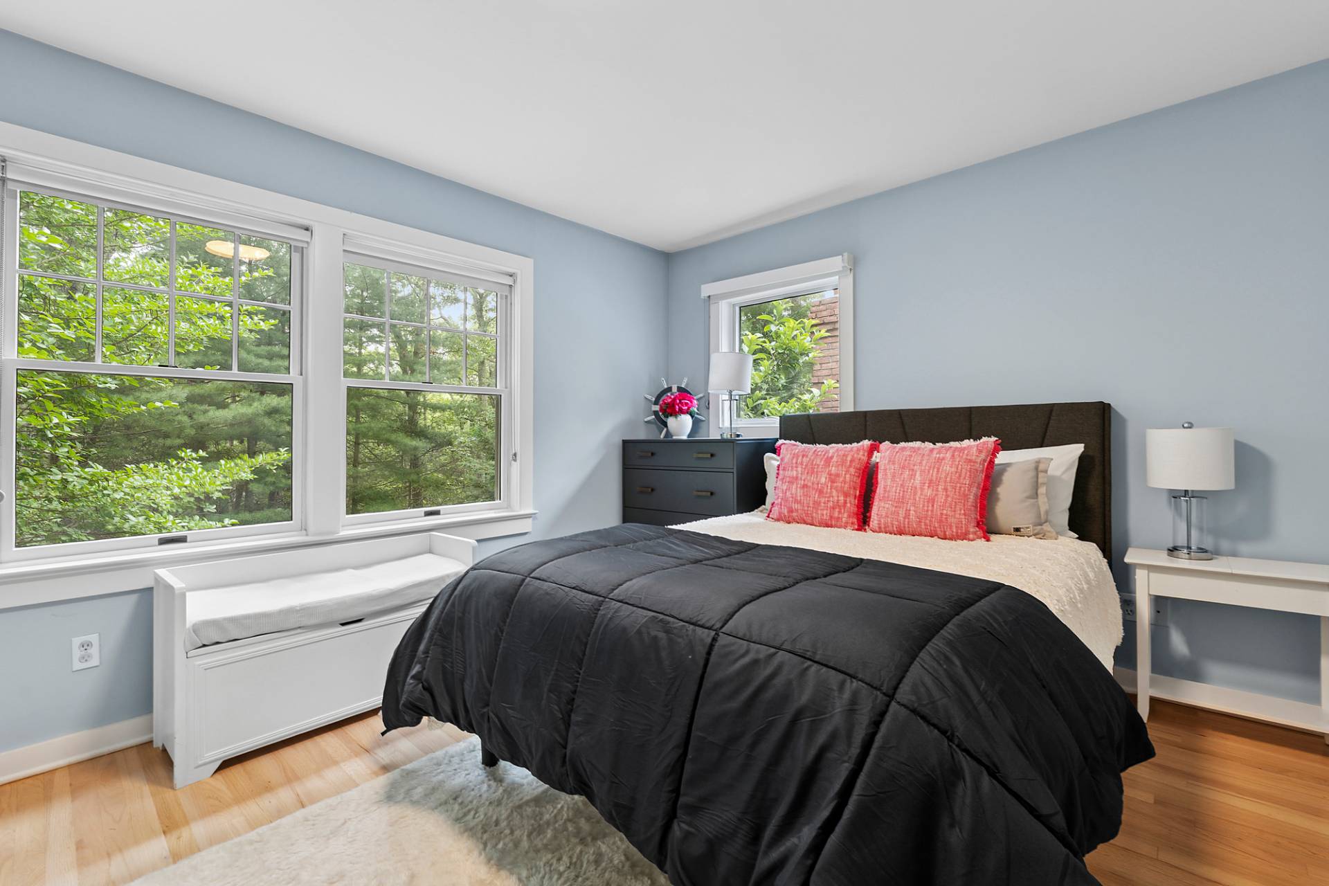 5 Spread Oak Lane