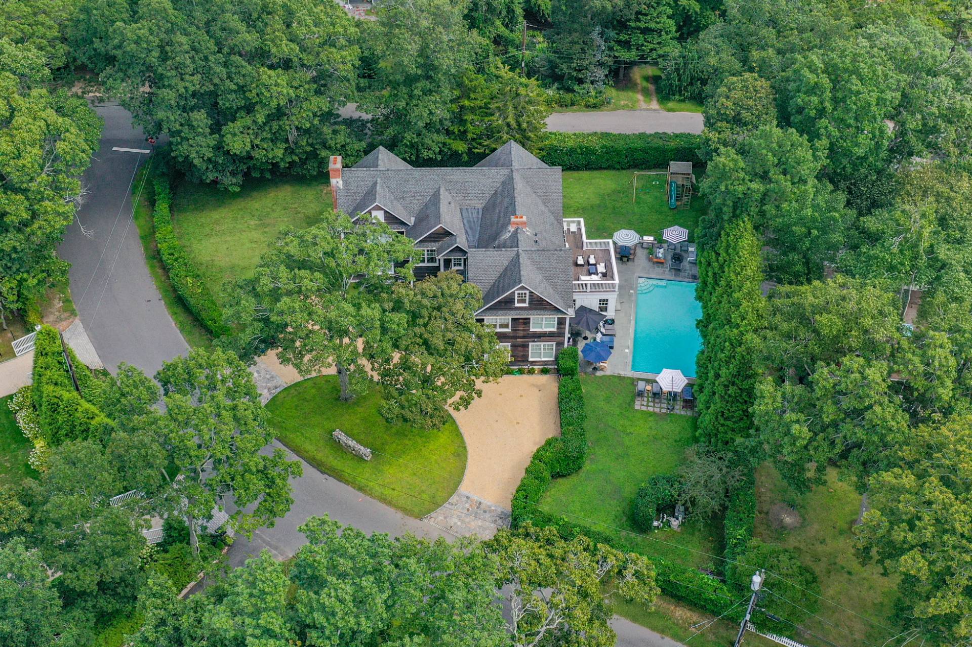 28 Bay View Road N