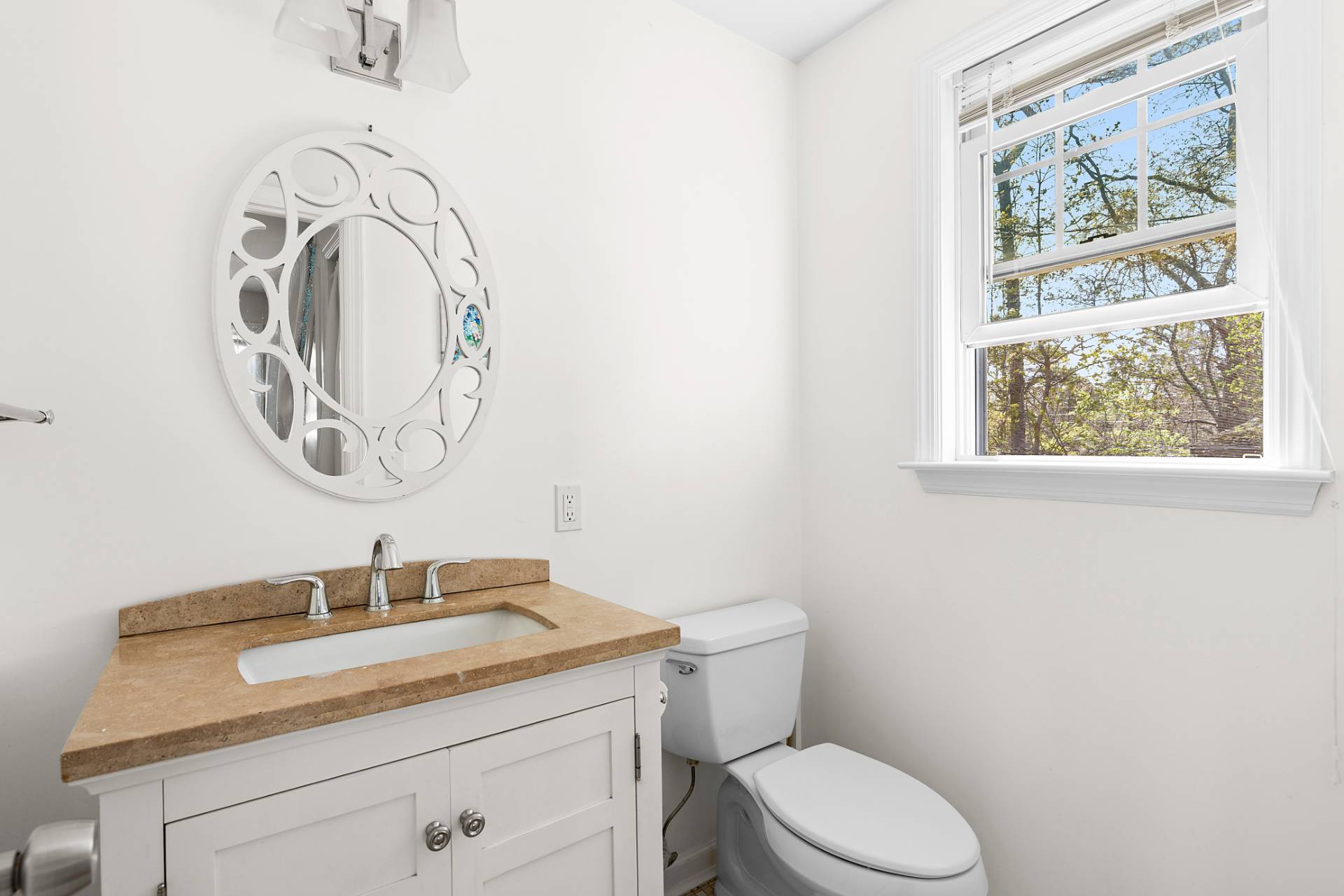Cottage 3 Powder Room