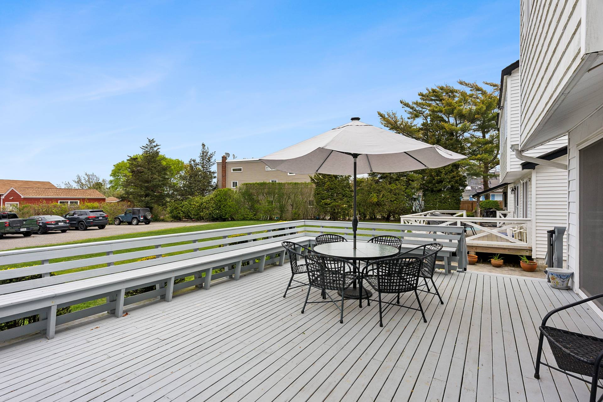 Cottage 2 Deck