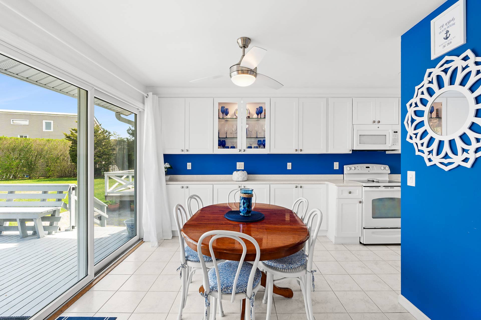 Cottage 2 Dining