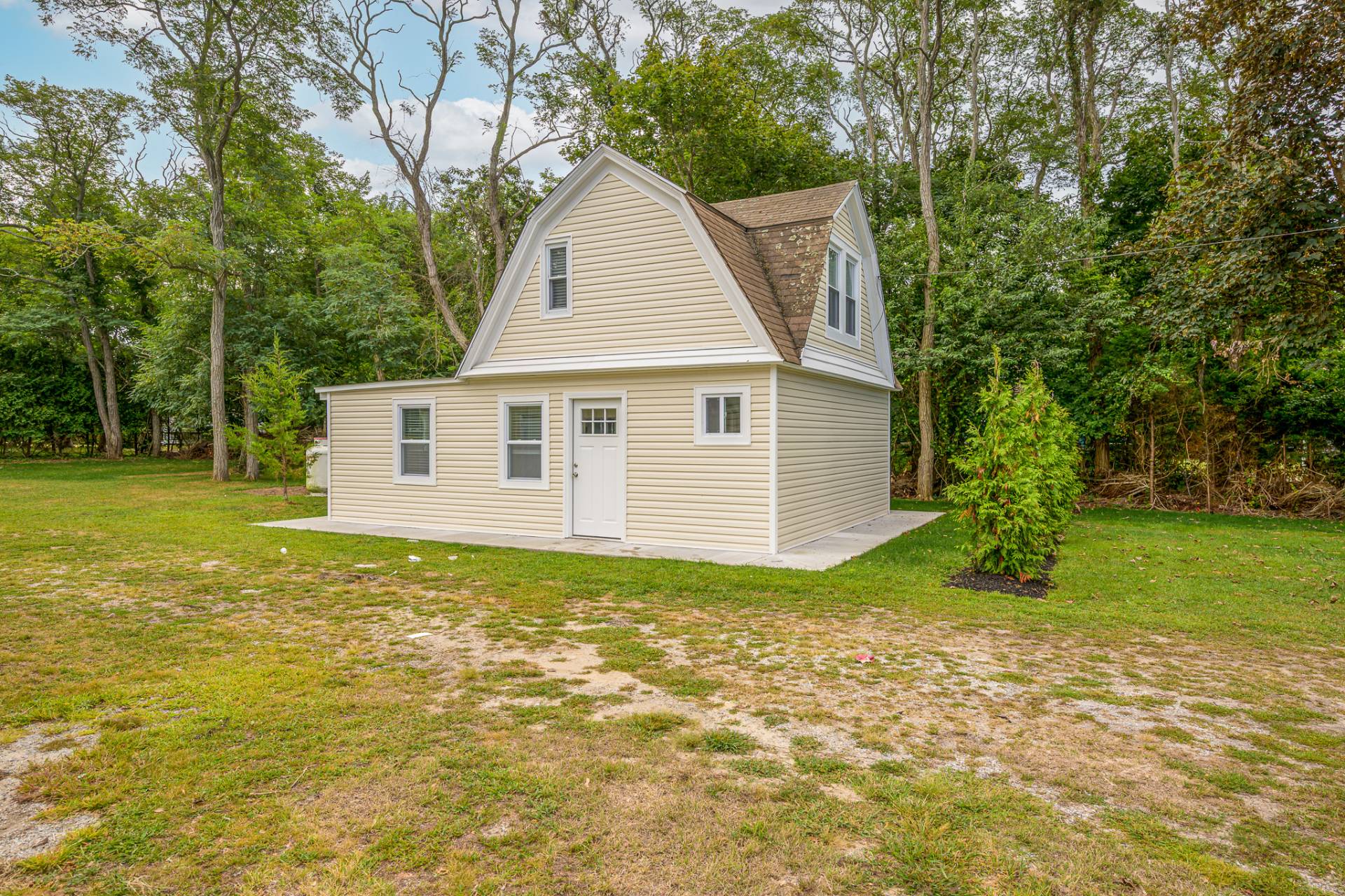 53 Foster Avenue