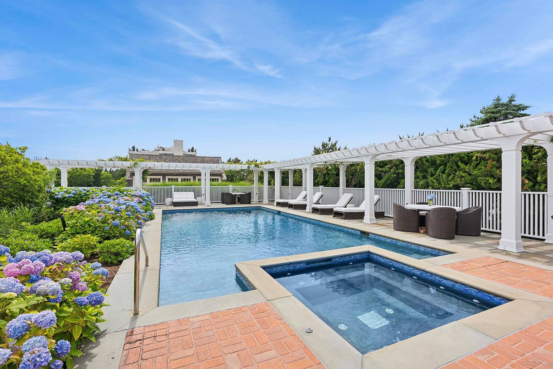 167 Dune Road