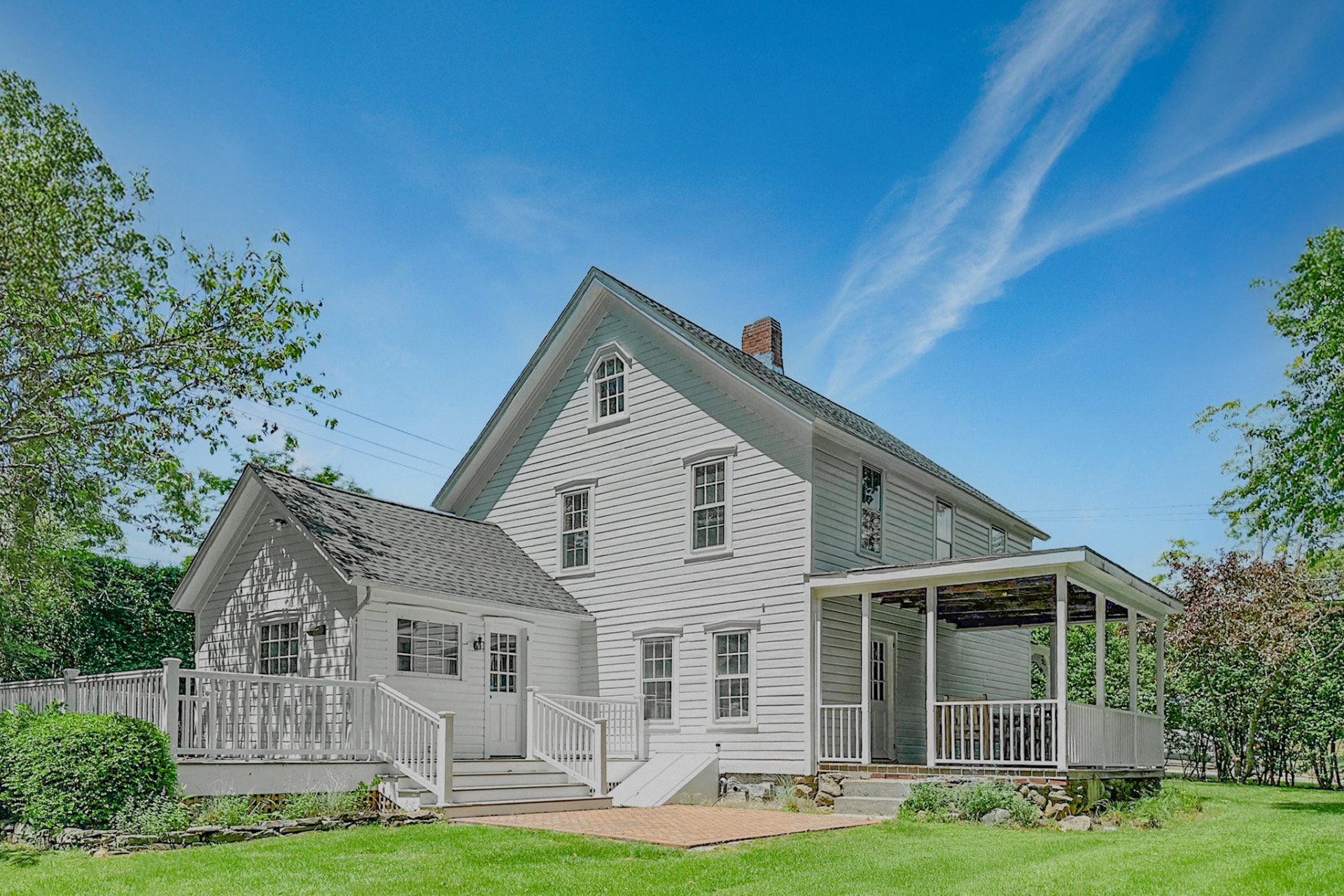 45 West Neck Road