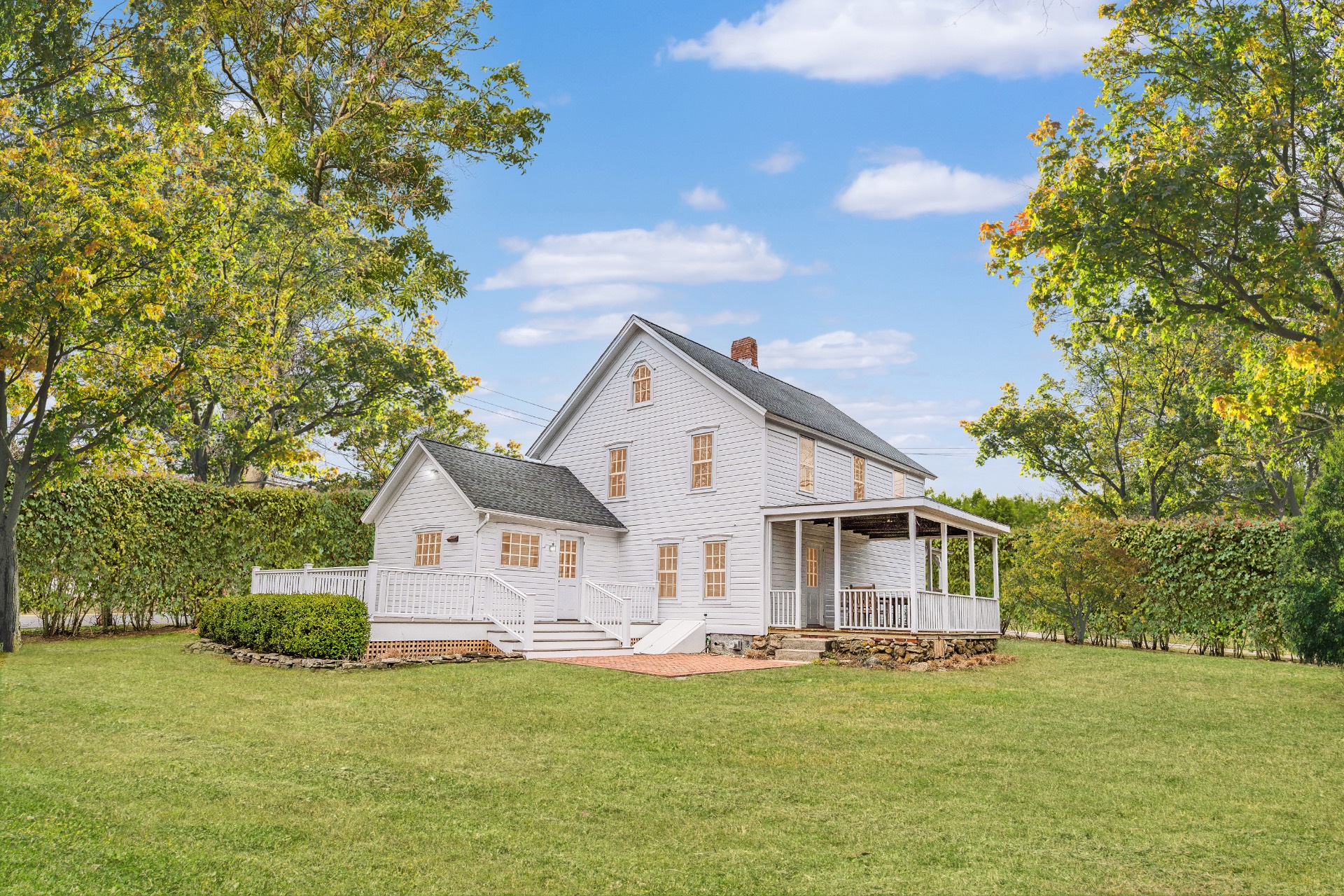 45 West Neck Road