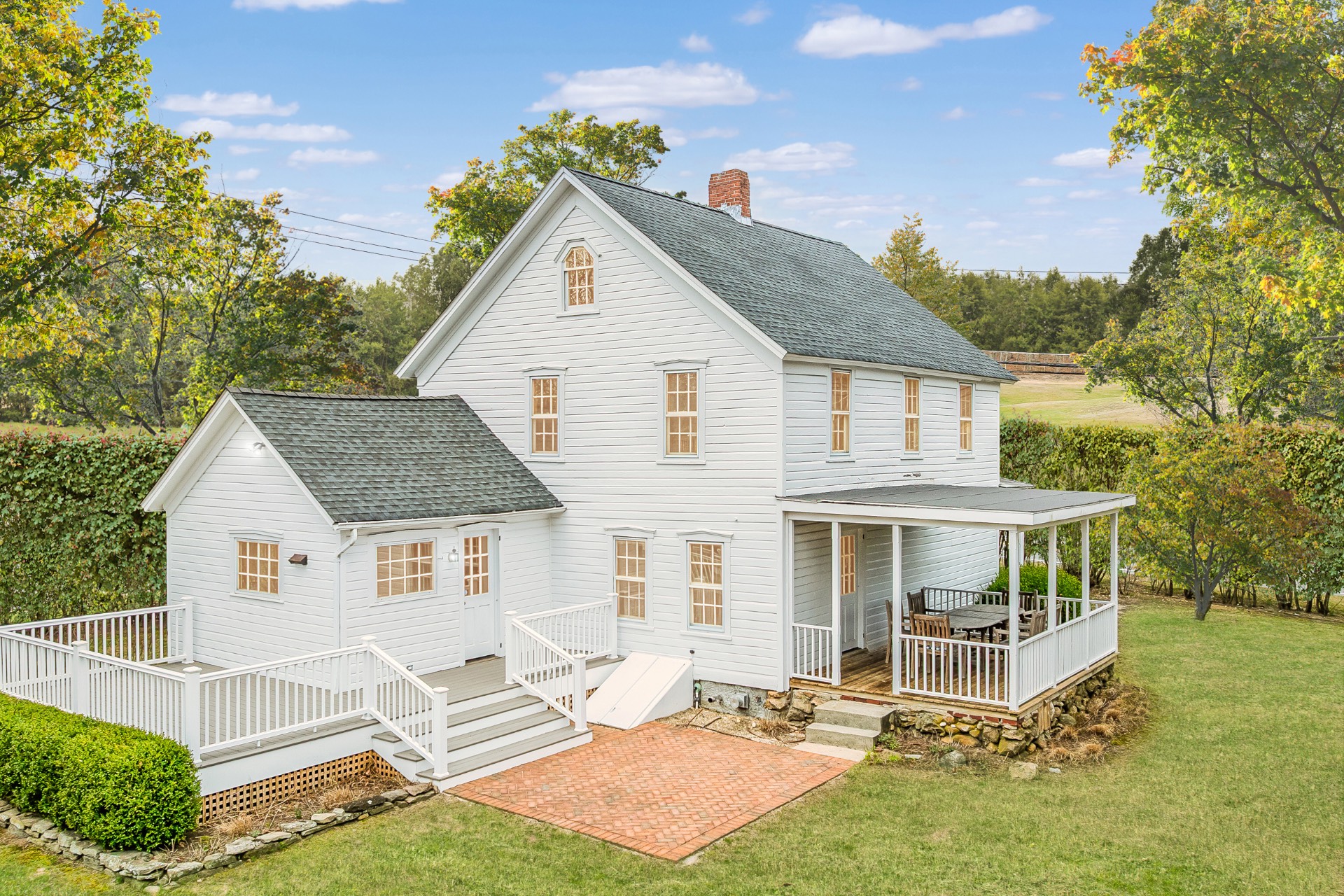 45 West Neck Road