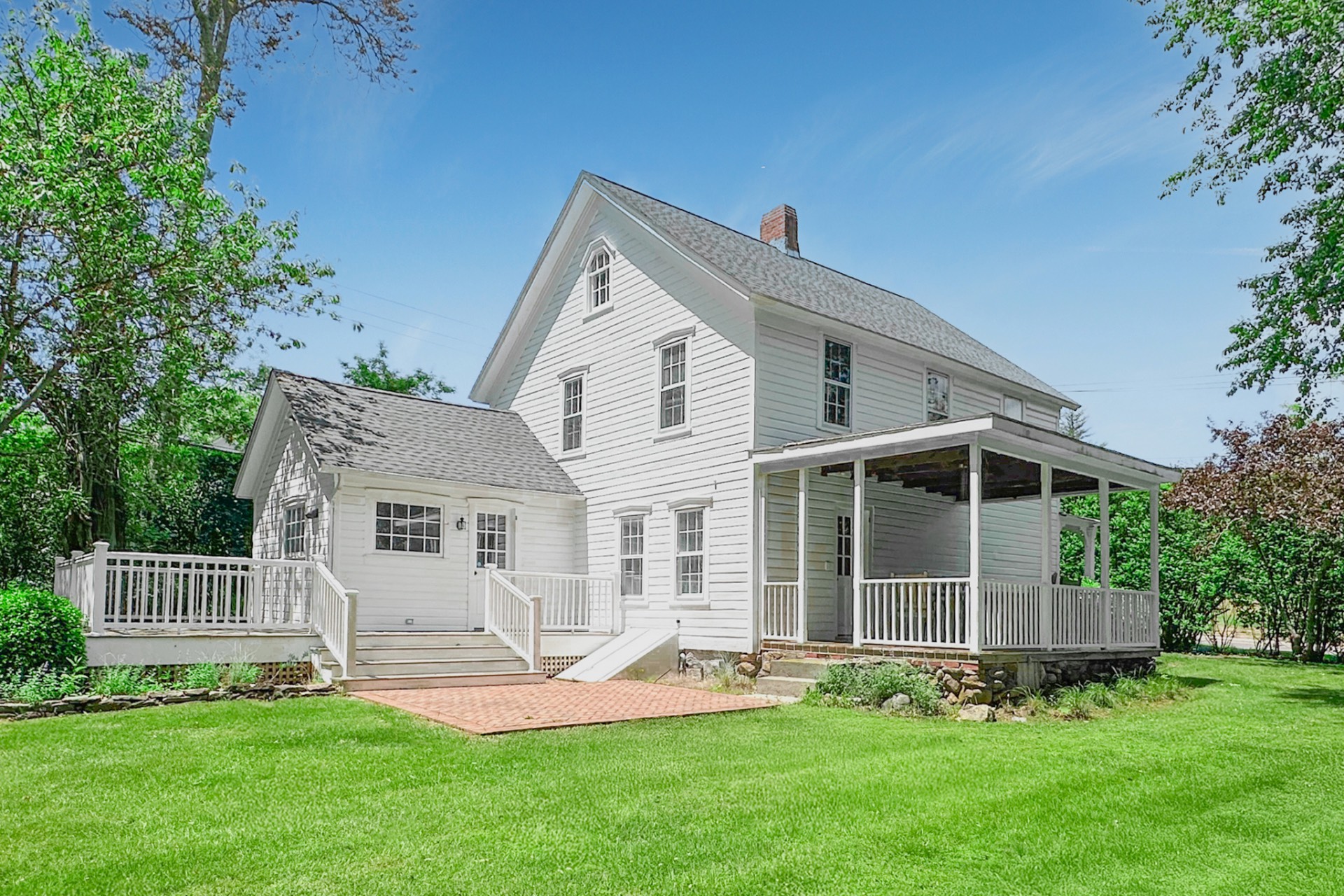 45 West Neck Road