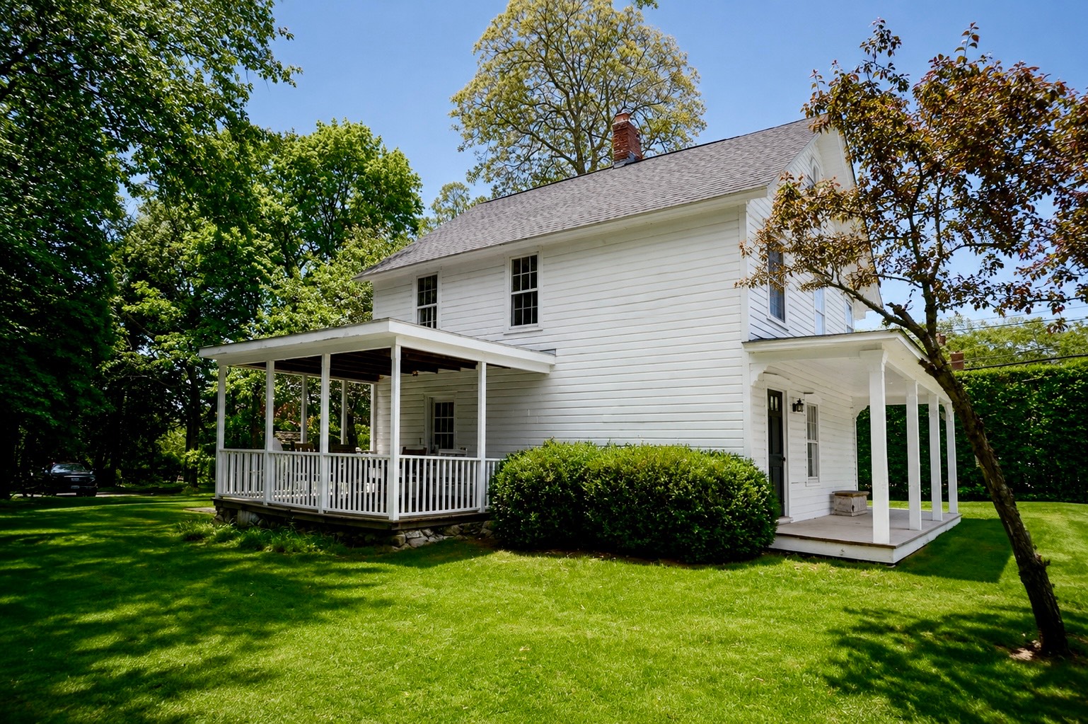 45 West Neck Road