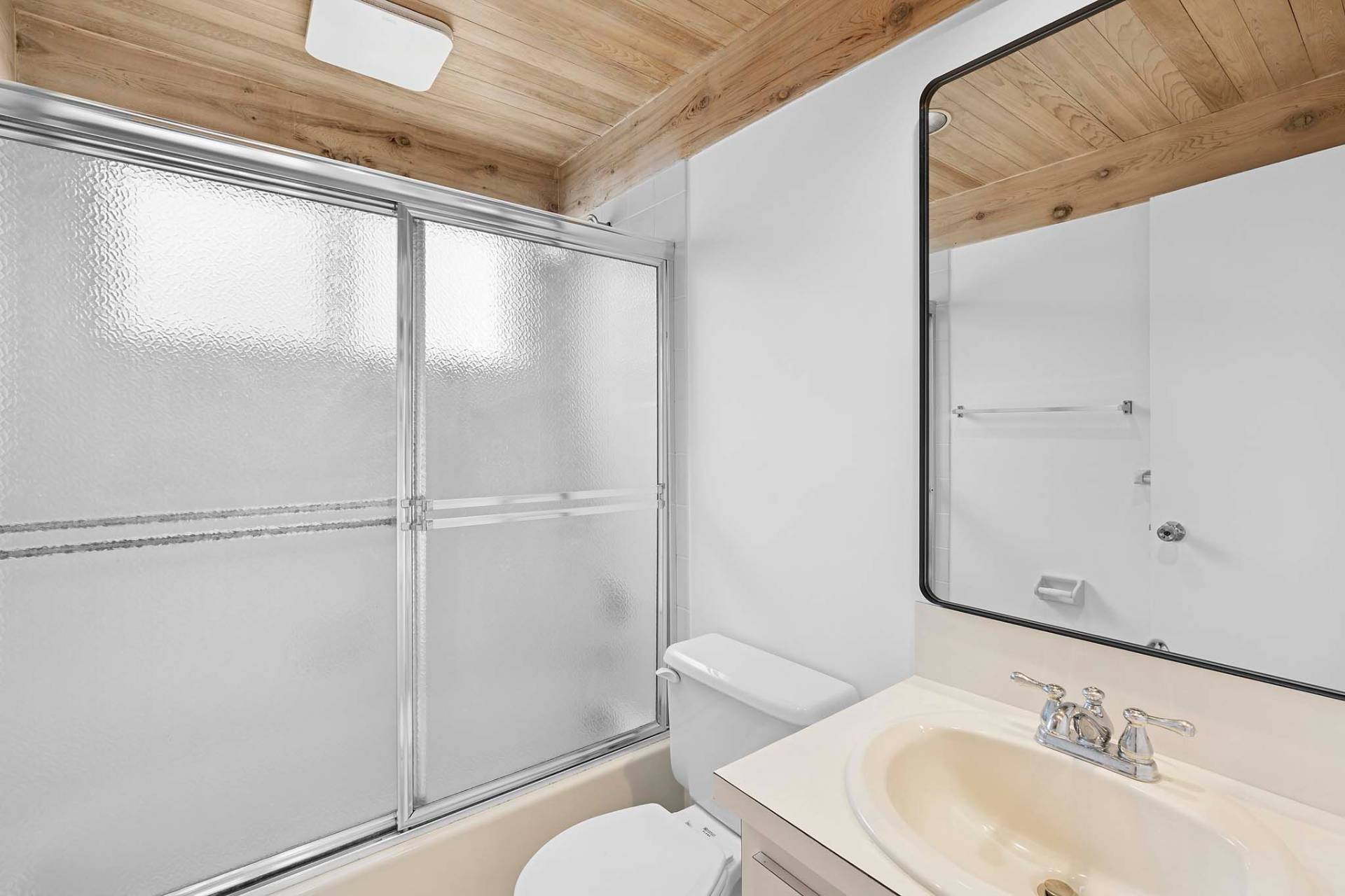 12 Wooded Oak Lane