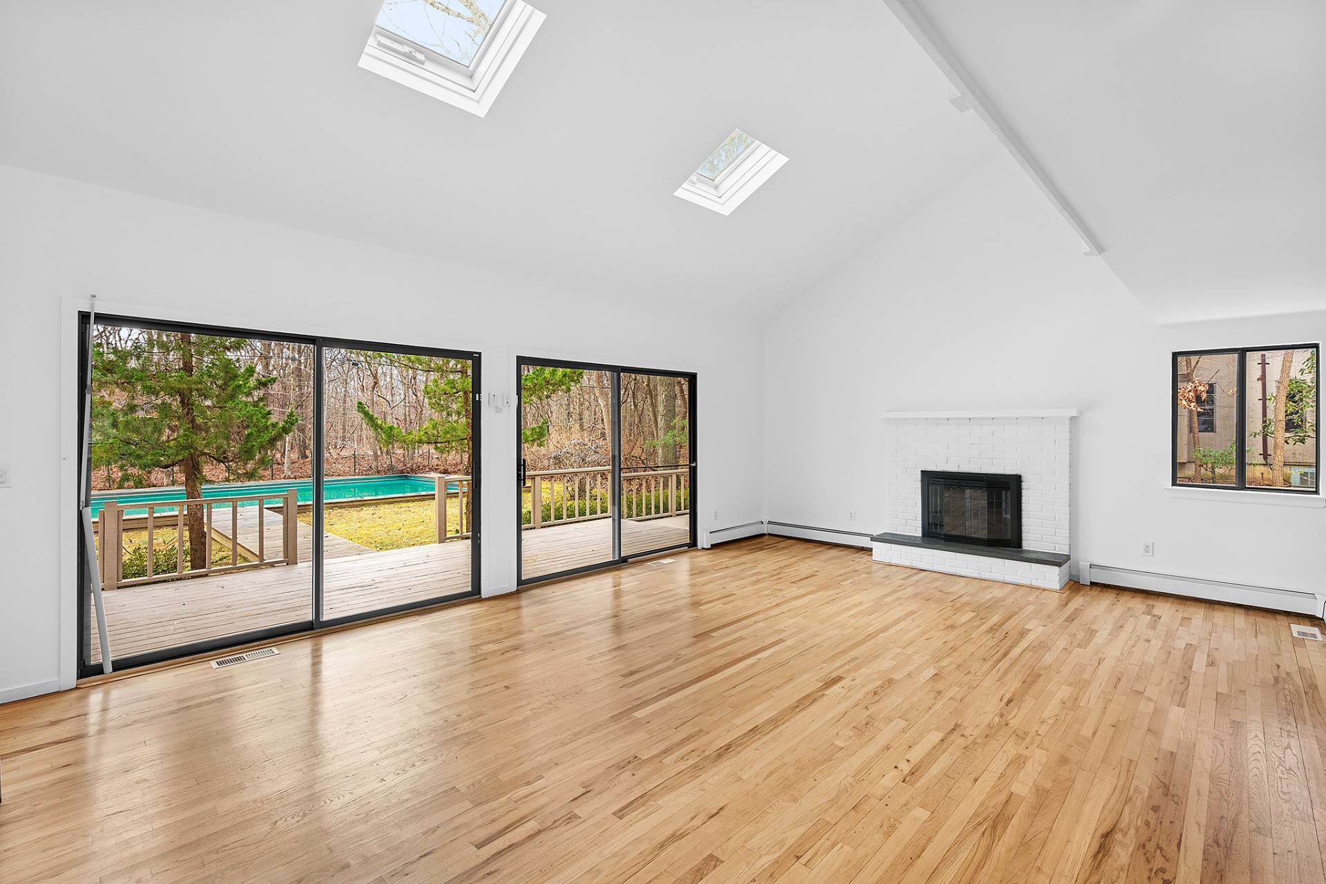 12 Wooded Oak Lane