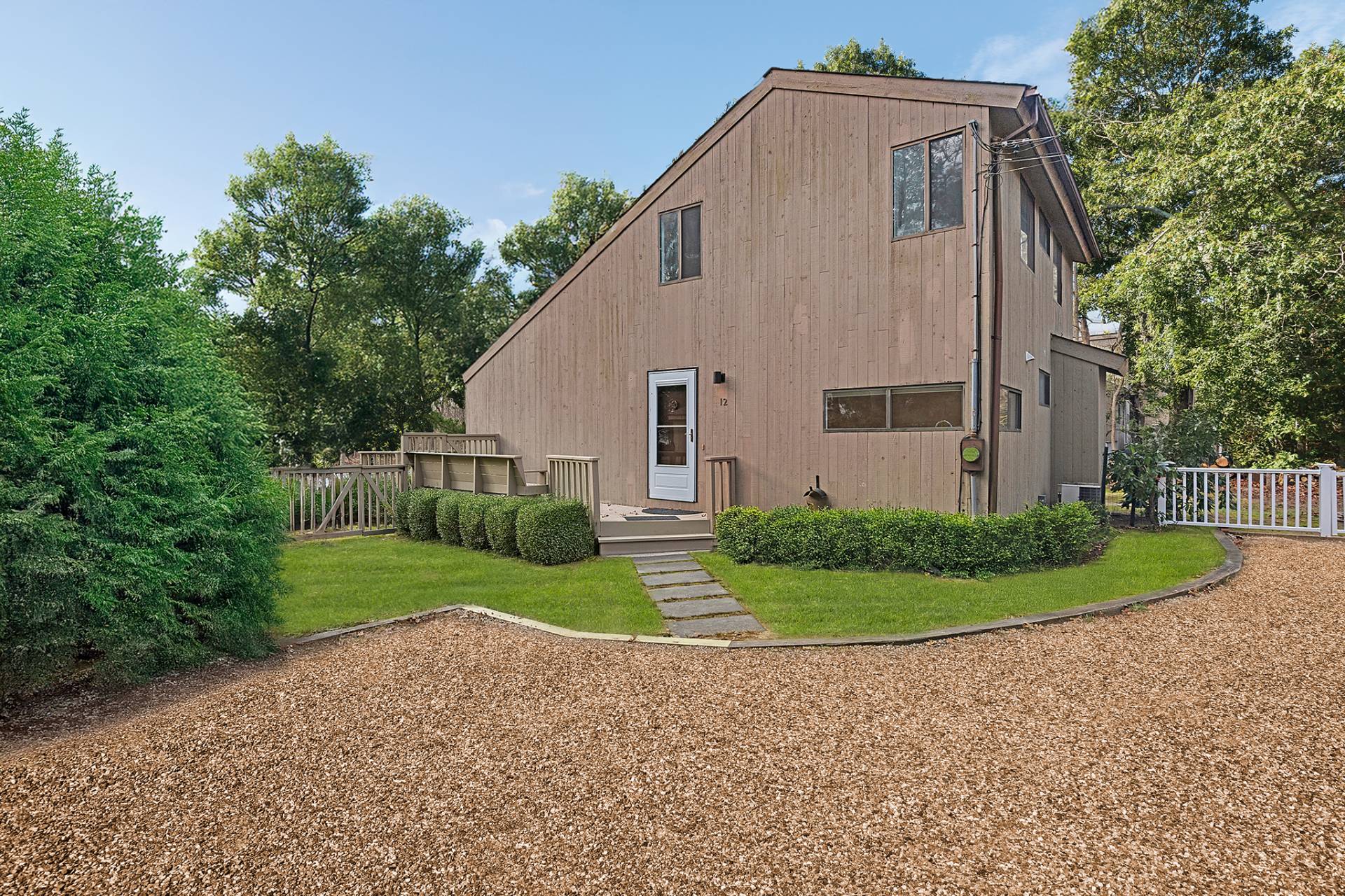 12 Wooded Oak Lane