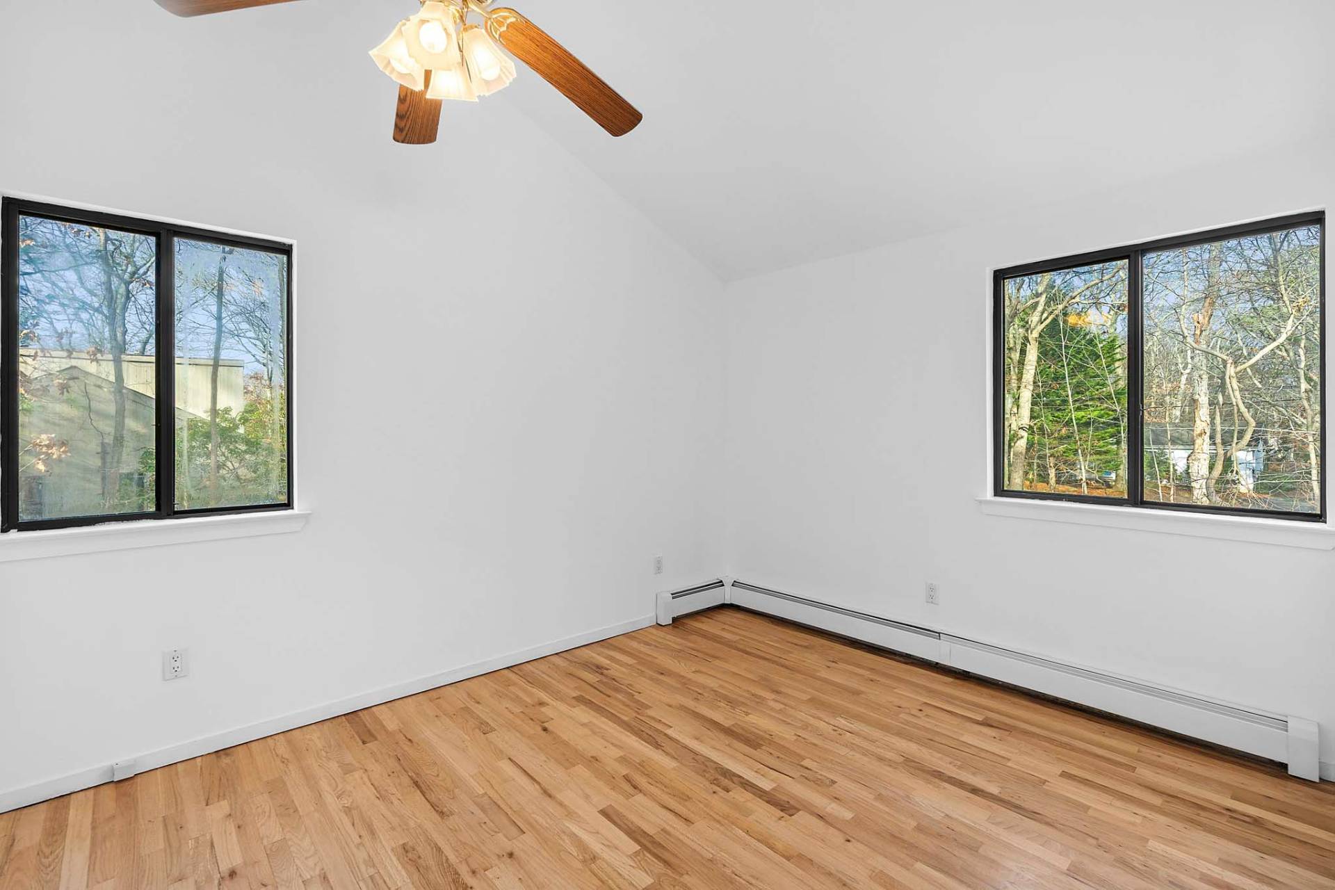 12 Wooded Oak Lane