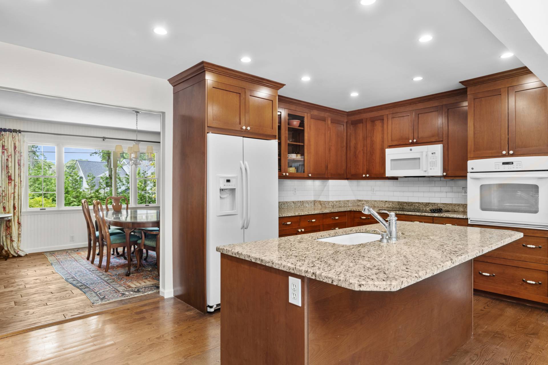 28 Bay View Road
