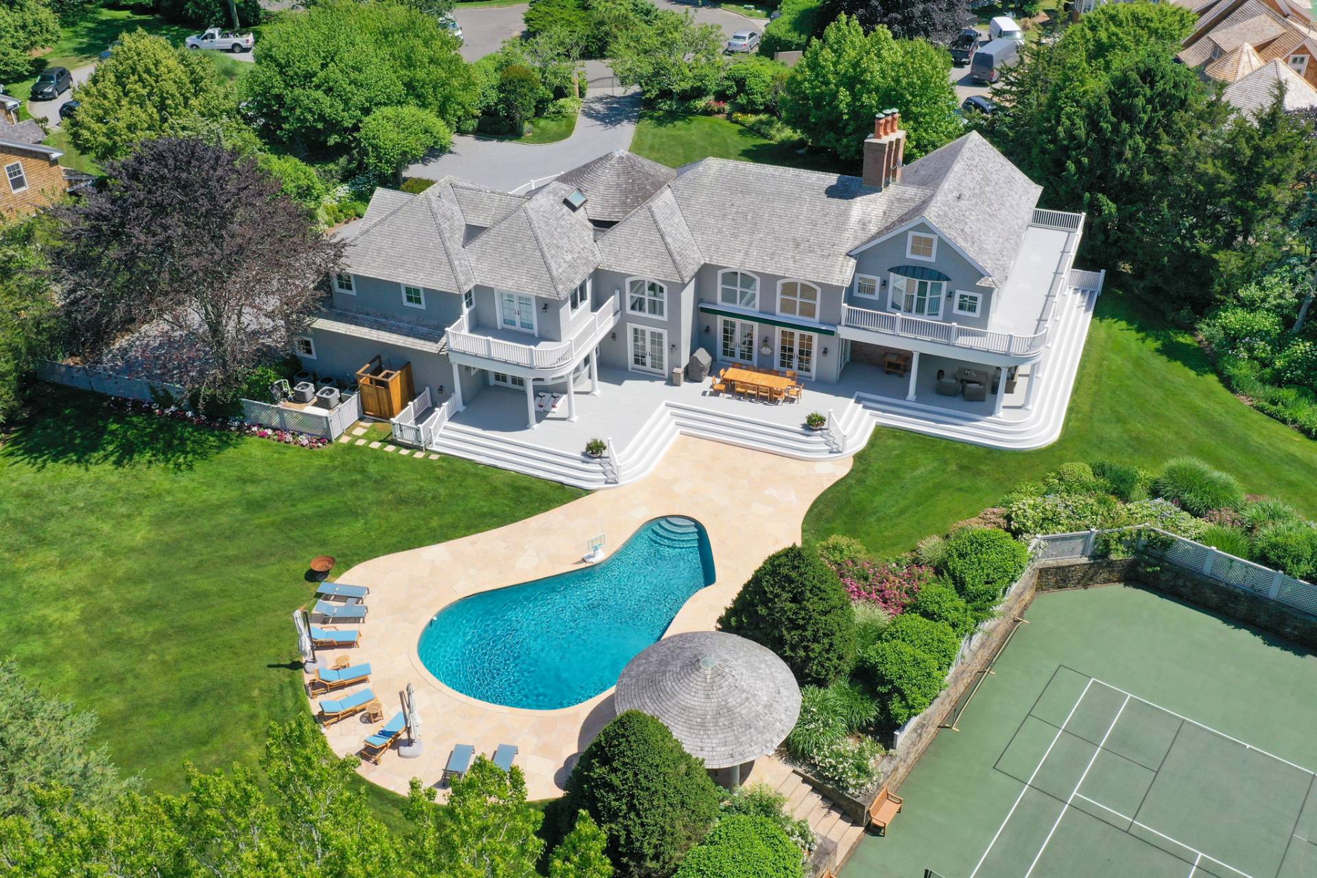 36 Sagg Pond Court