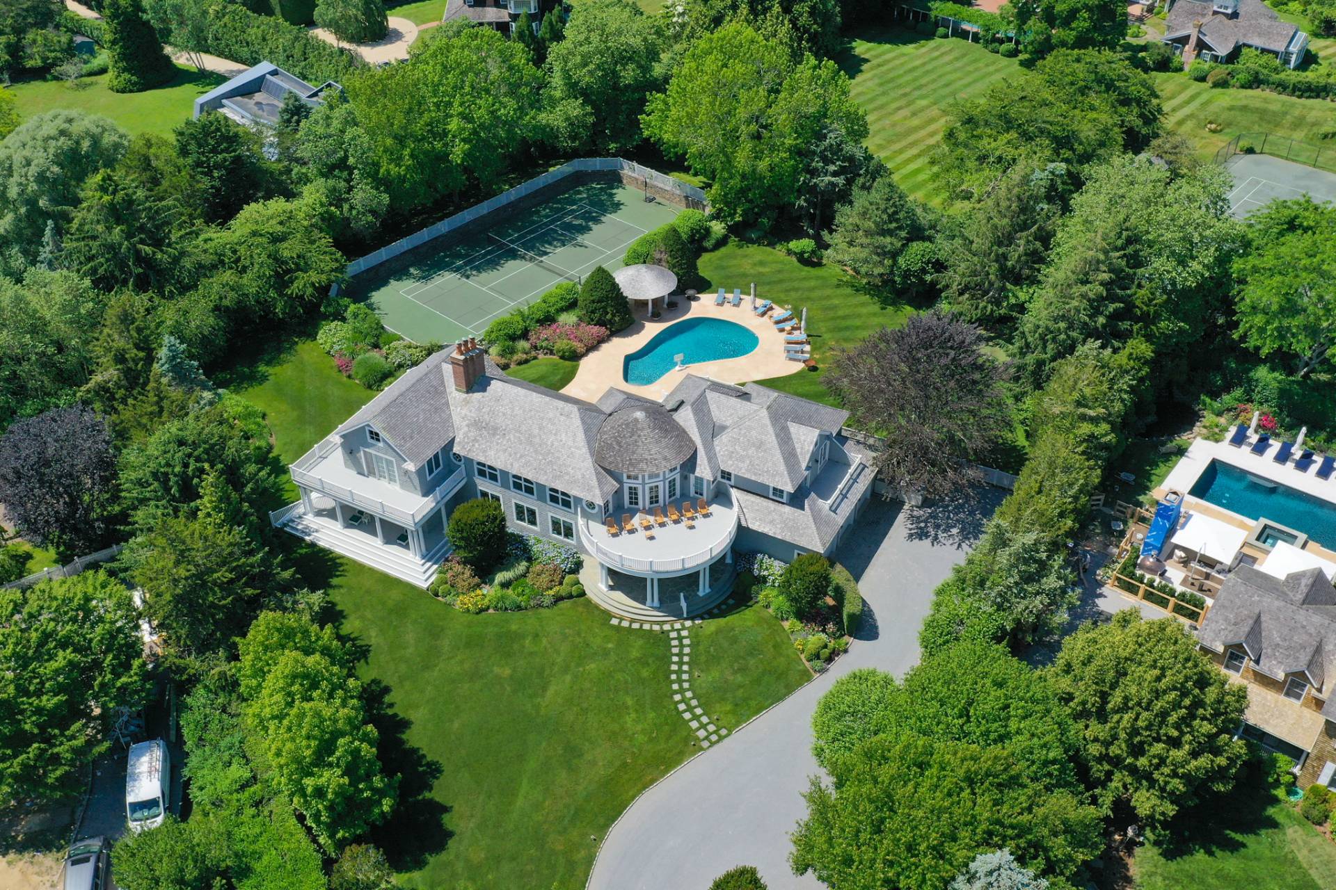 36 Sagg Pond Court
