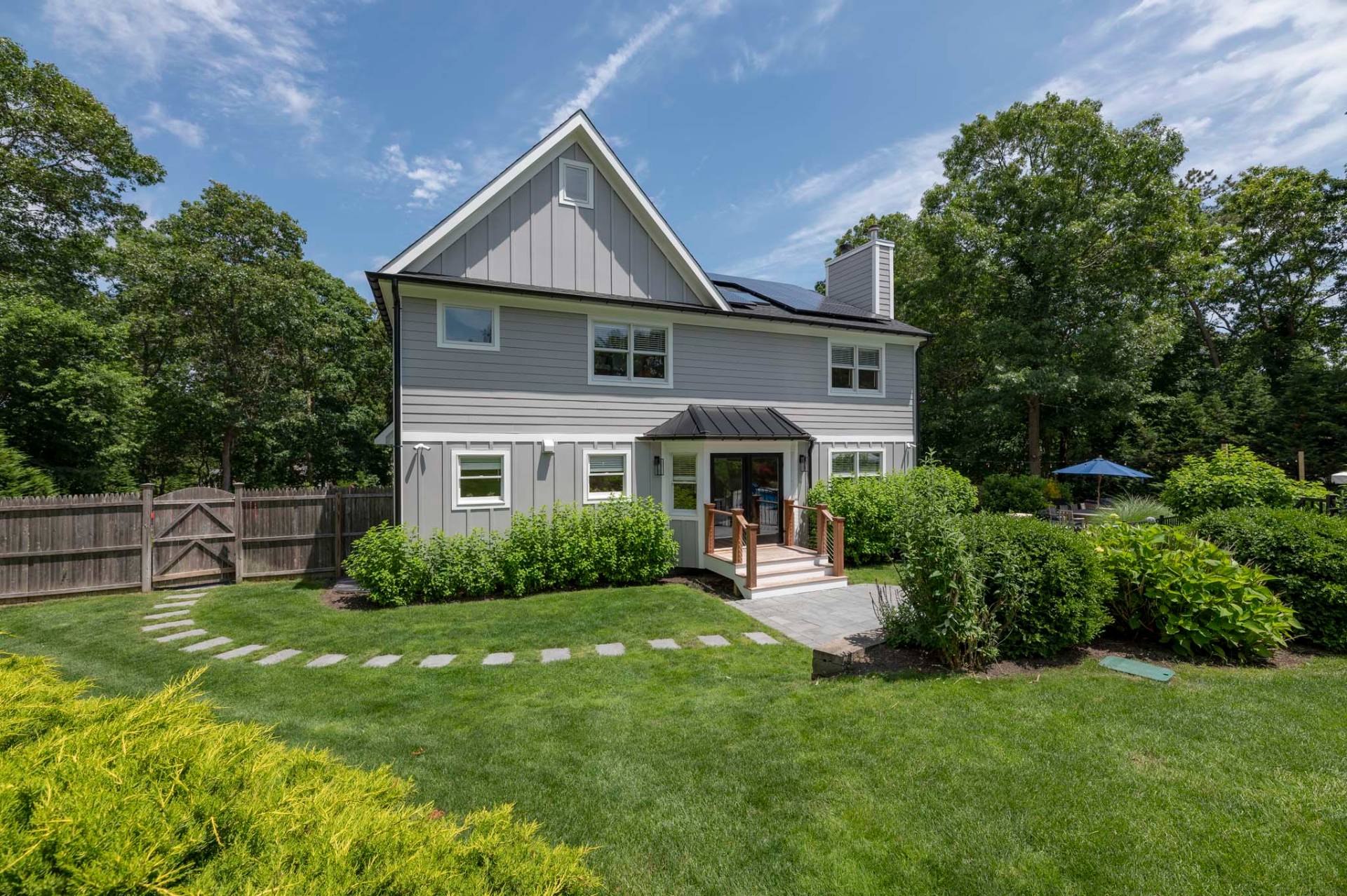 28 West Tiana Road