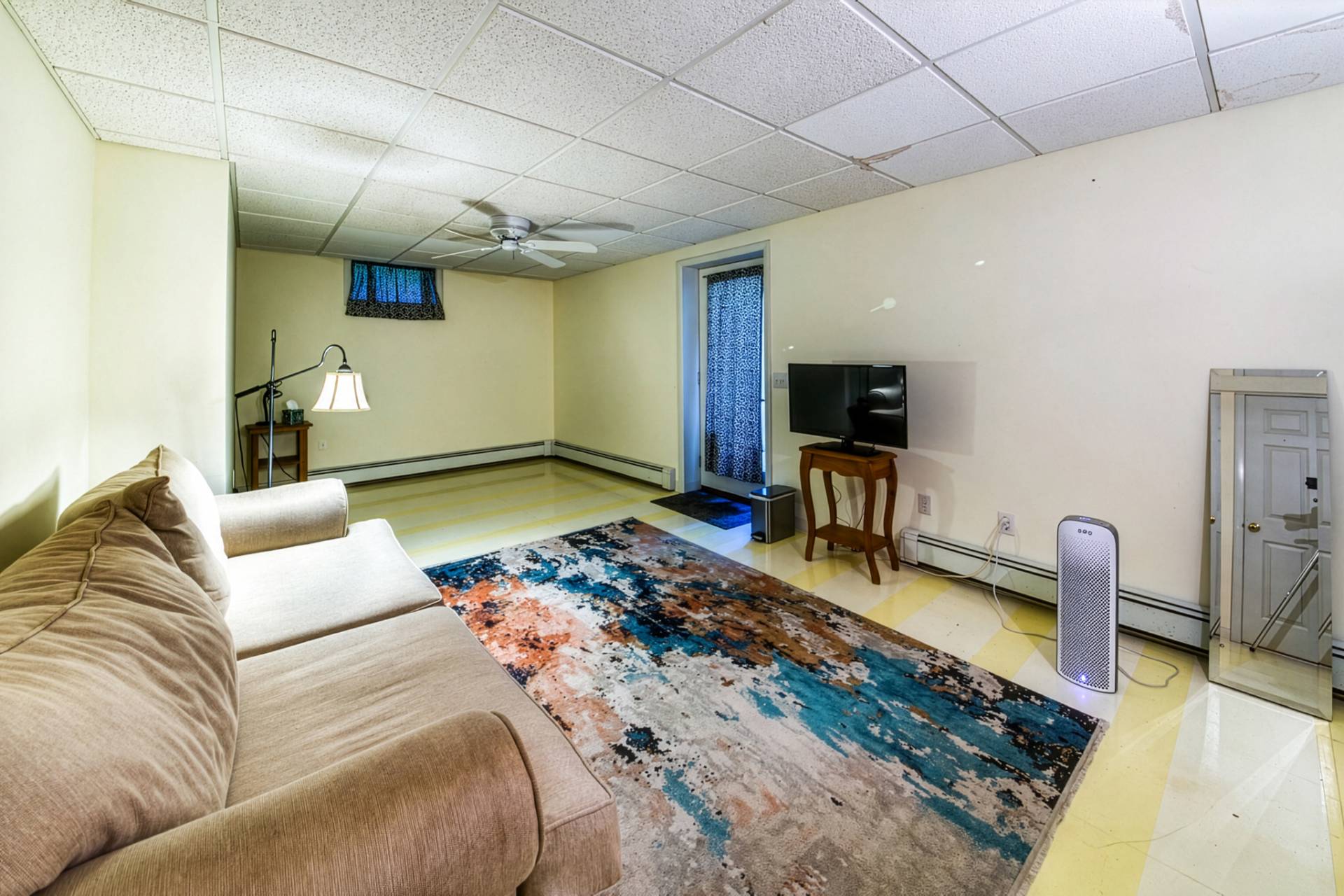 123 Montauk Blvd