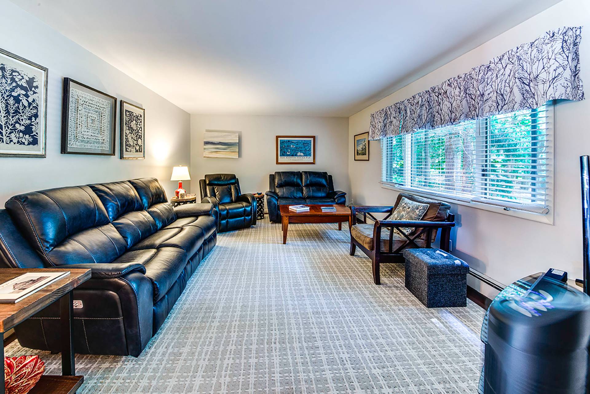 123 Montauk Blvd