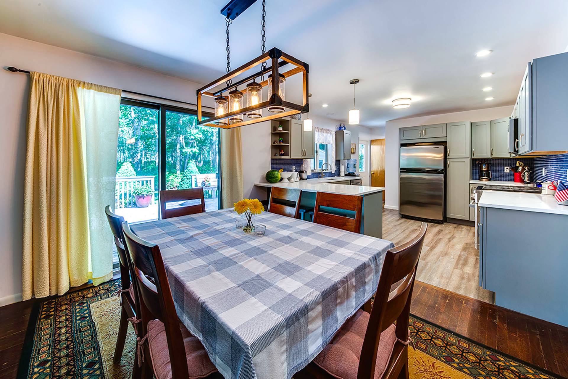 123 Montauk Blvd