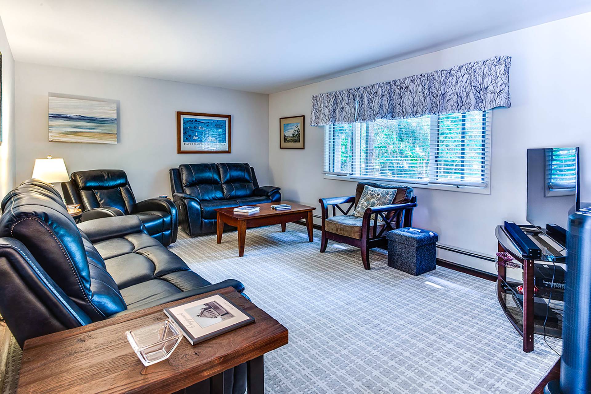 123 Montauk Blvd