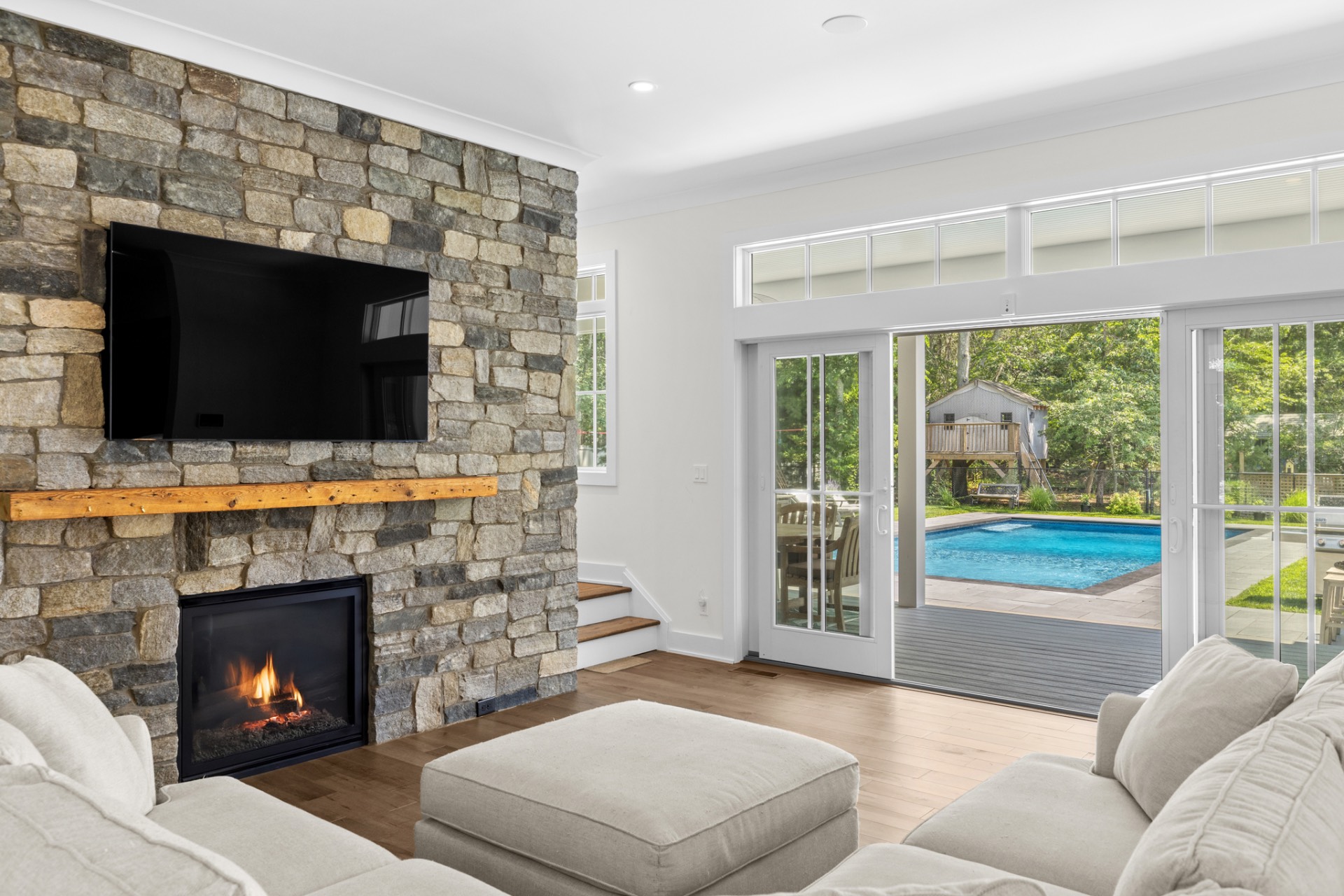 9 Deerland Drive