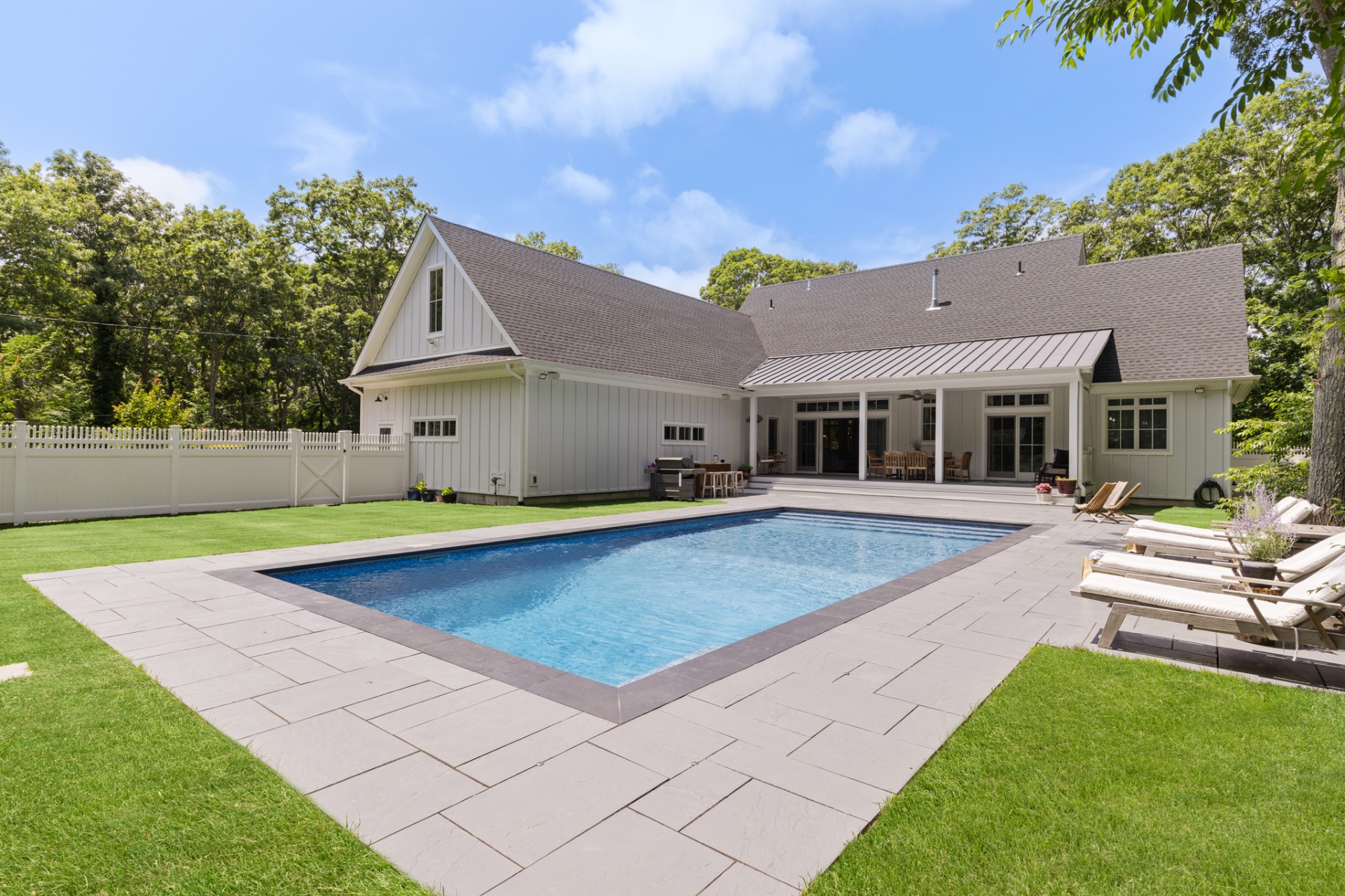 9 Deerland Drive