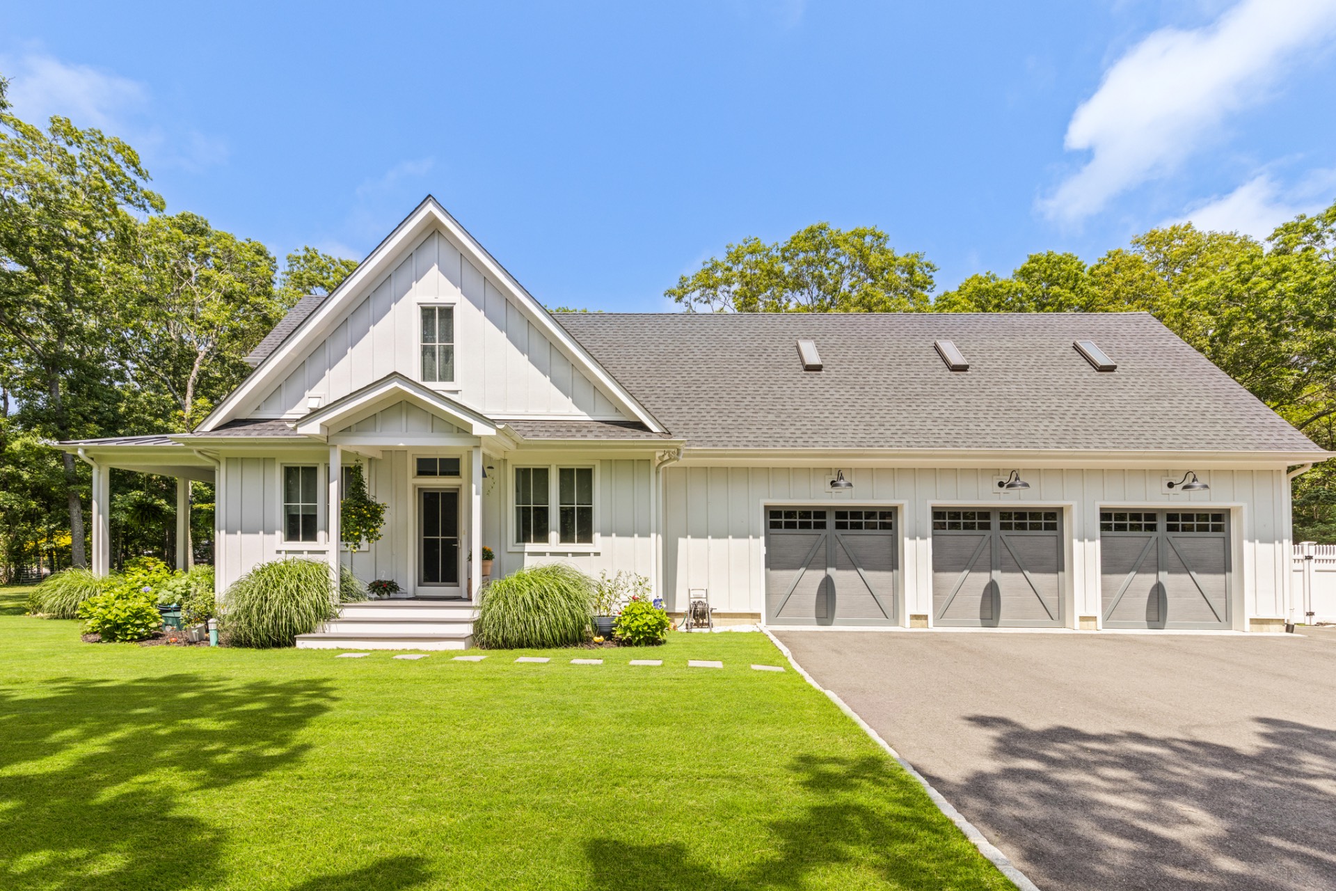 9 Deerland Drive