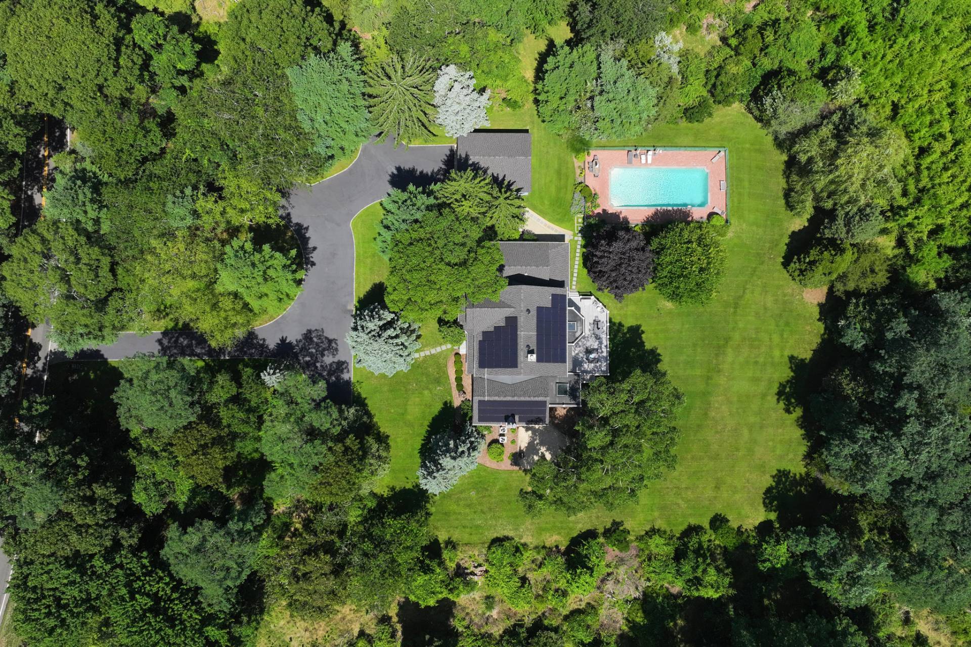 2527 Deerfield Road