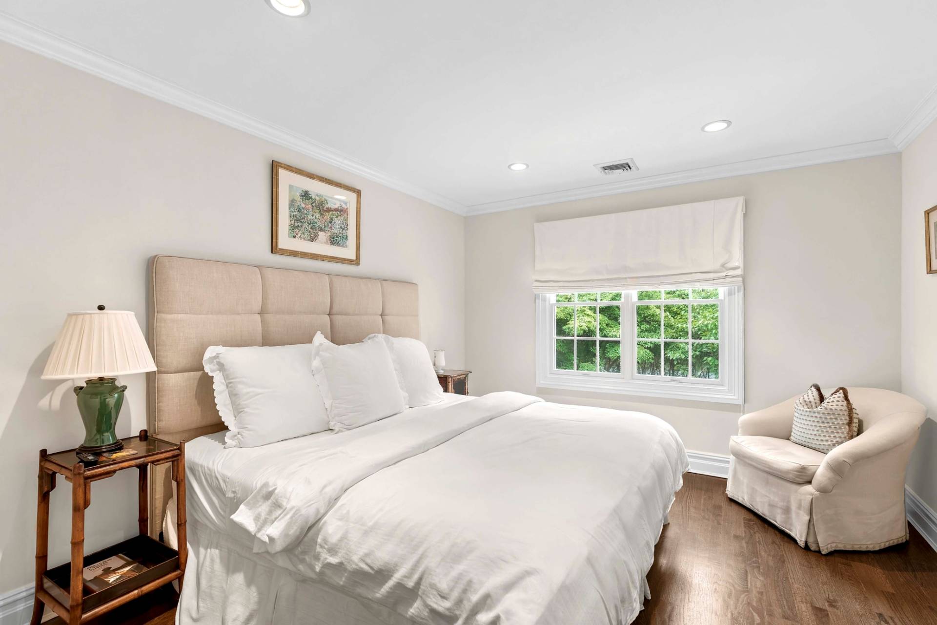 1 Albertines Lane