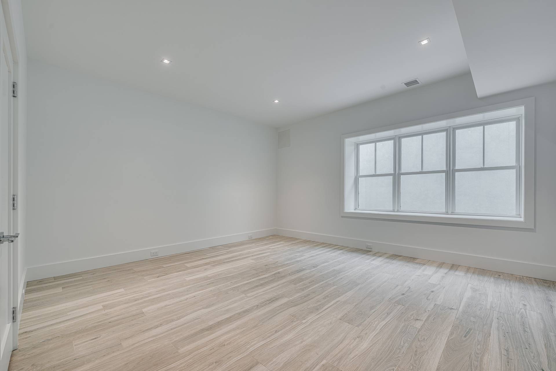 272 Montauk Highway