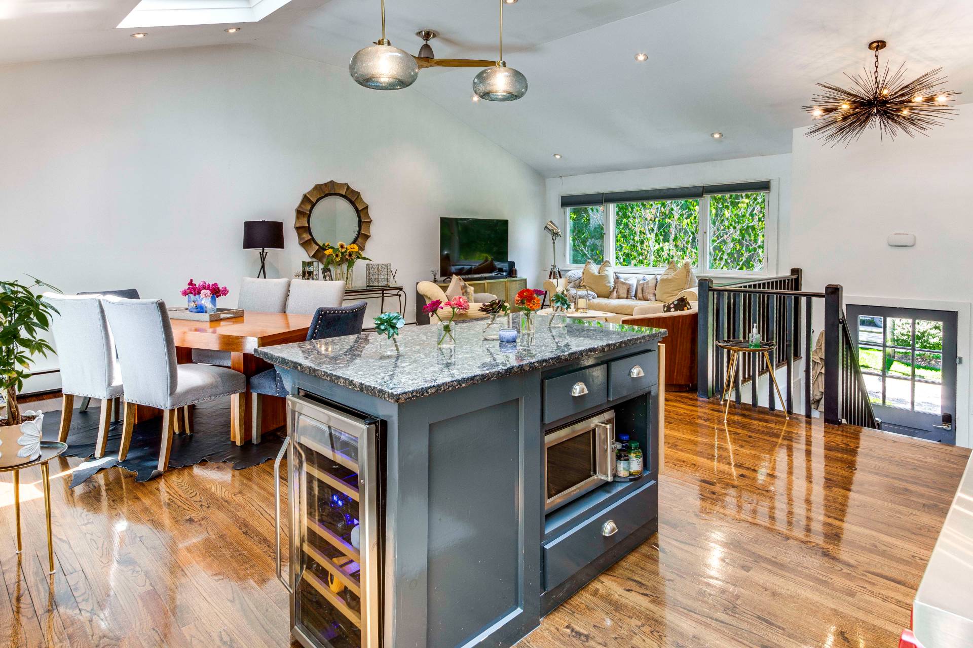 44 Cedar Ridge Drive