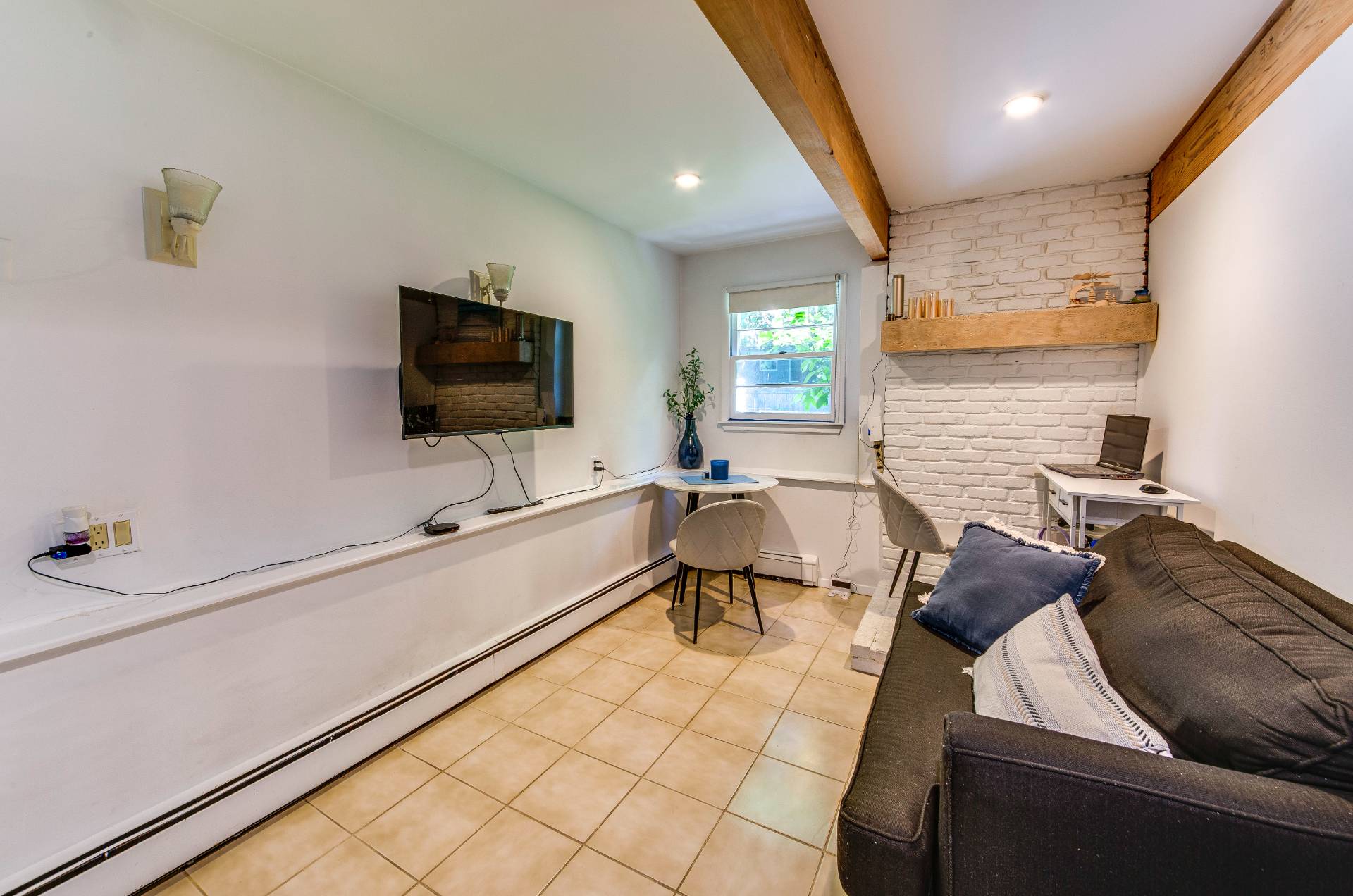44 Cedar Ridge Drive