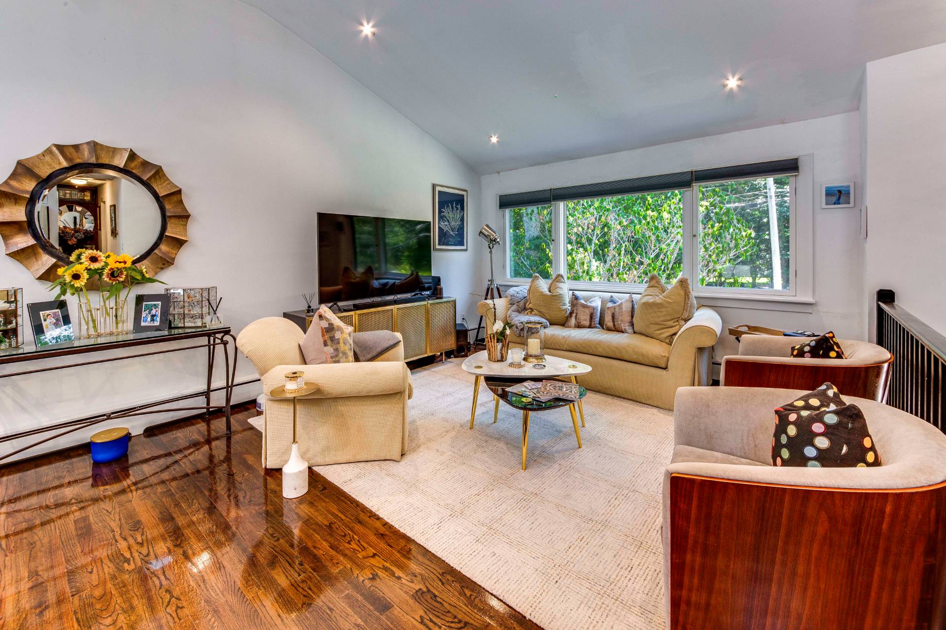 44 Cedar Ridge Drive
