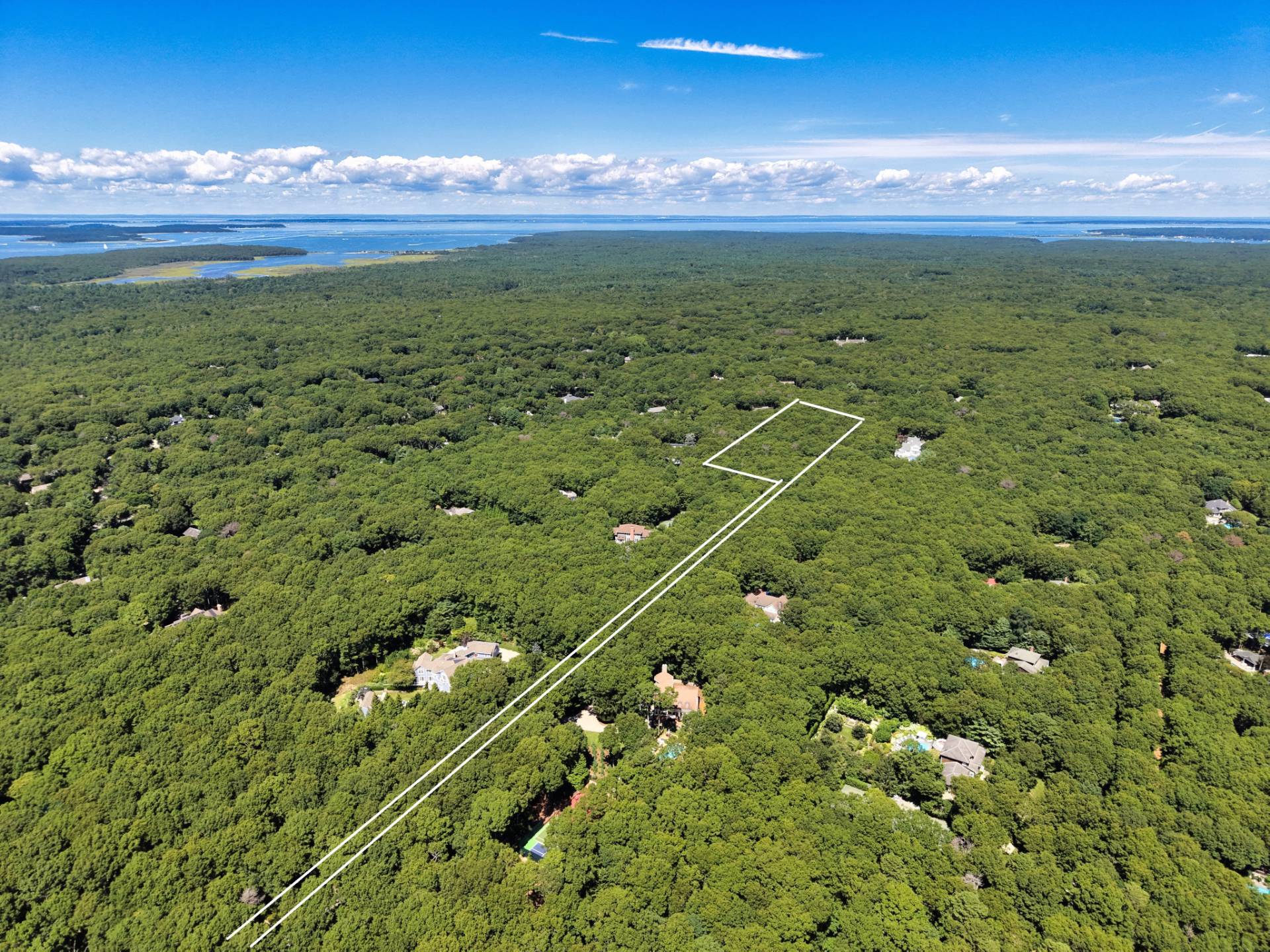 413 Sag Harbor East Hampton Turnpike