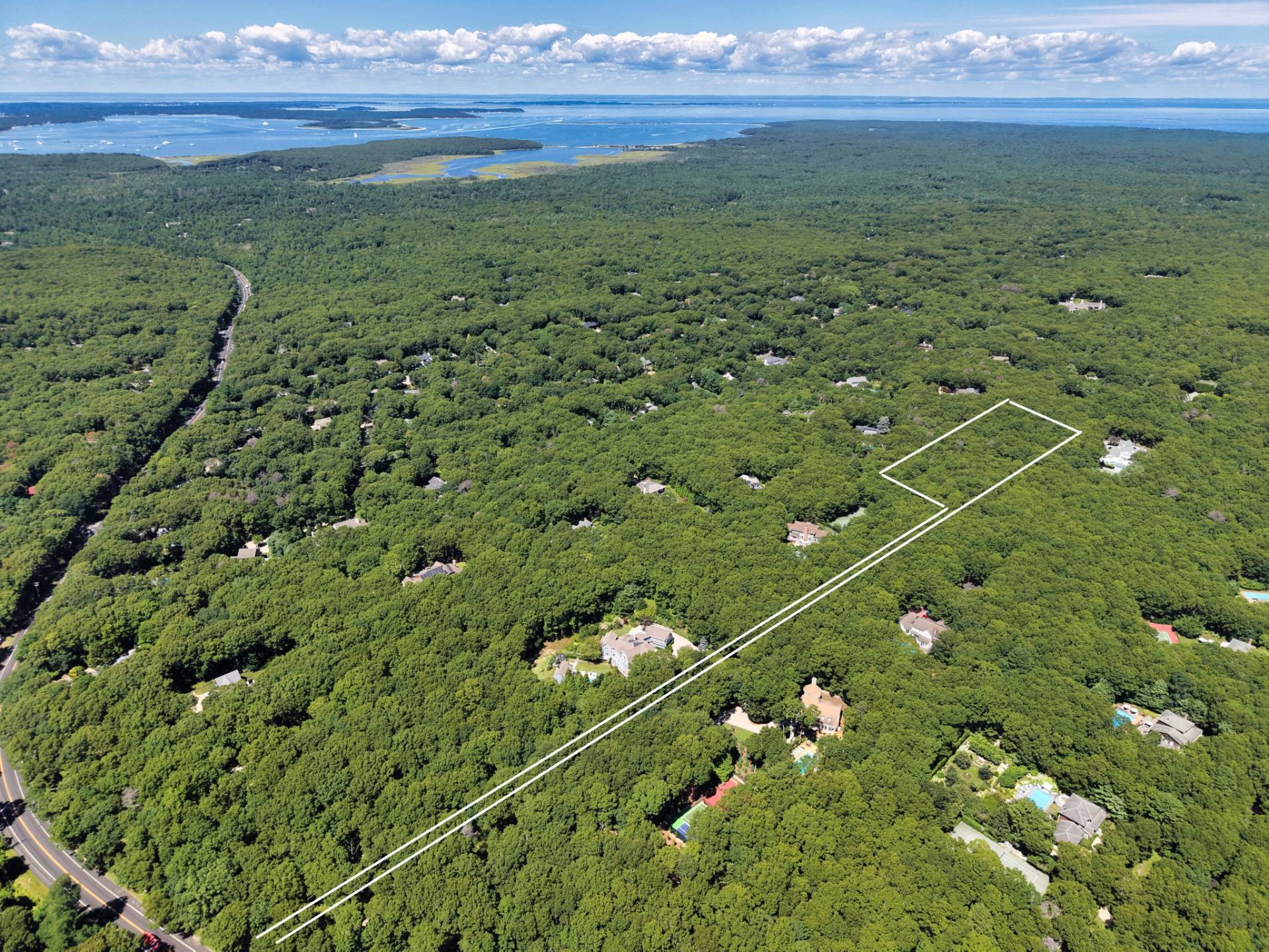 413 Sag Harbor East Hampton Turnpike