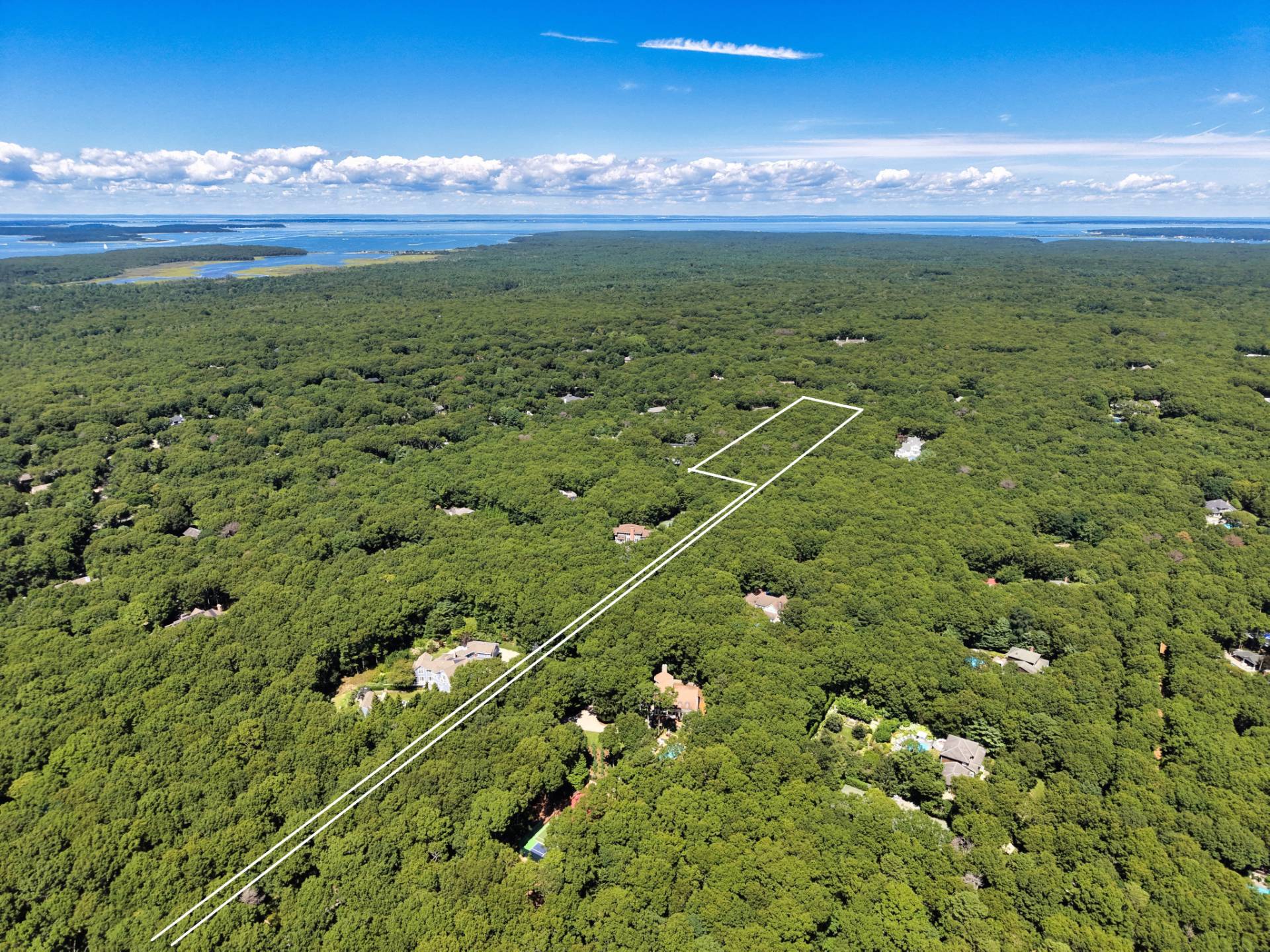 413 Sag Harbor East Hampton Turnpike