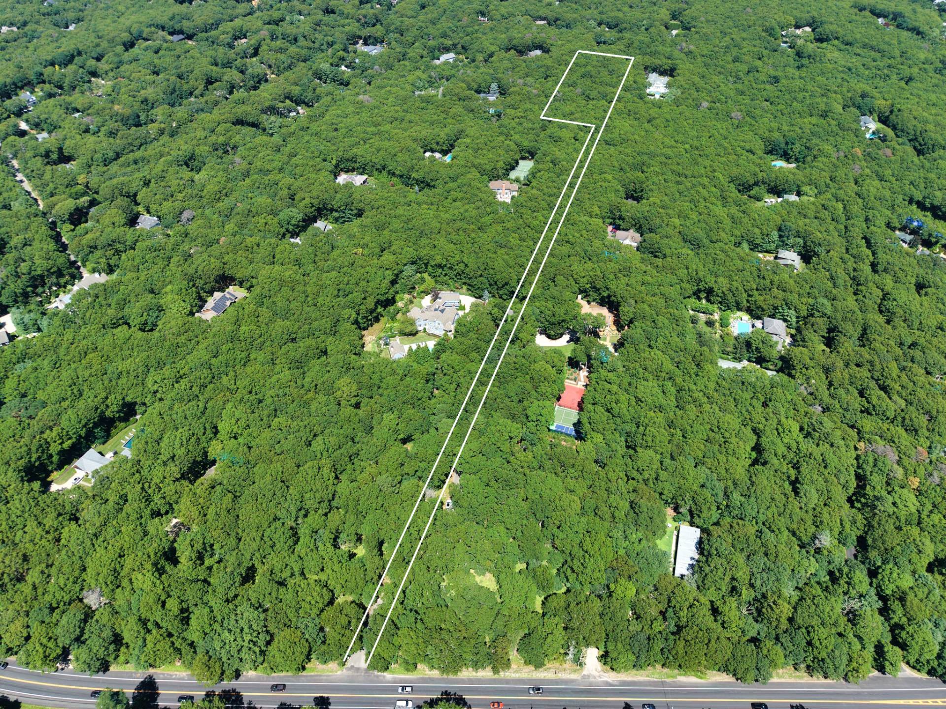 413 Sag Harbor East Hampton Turnpike