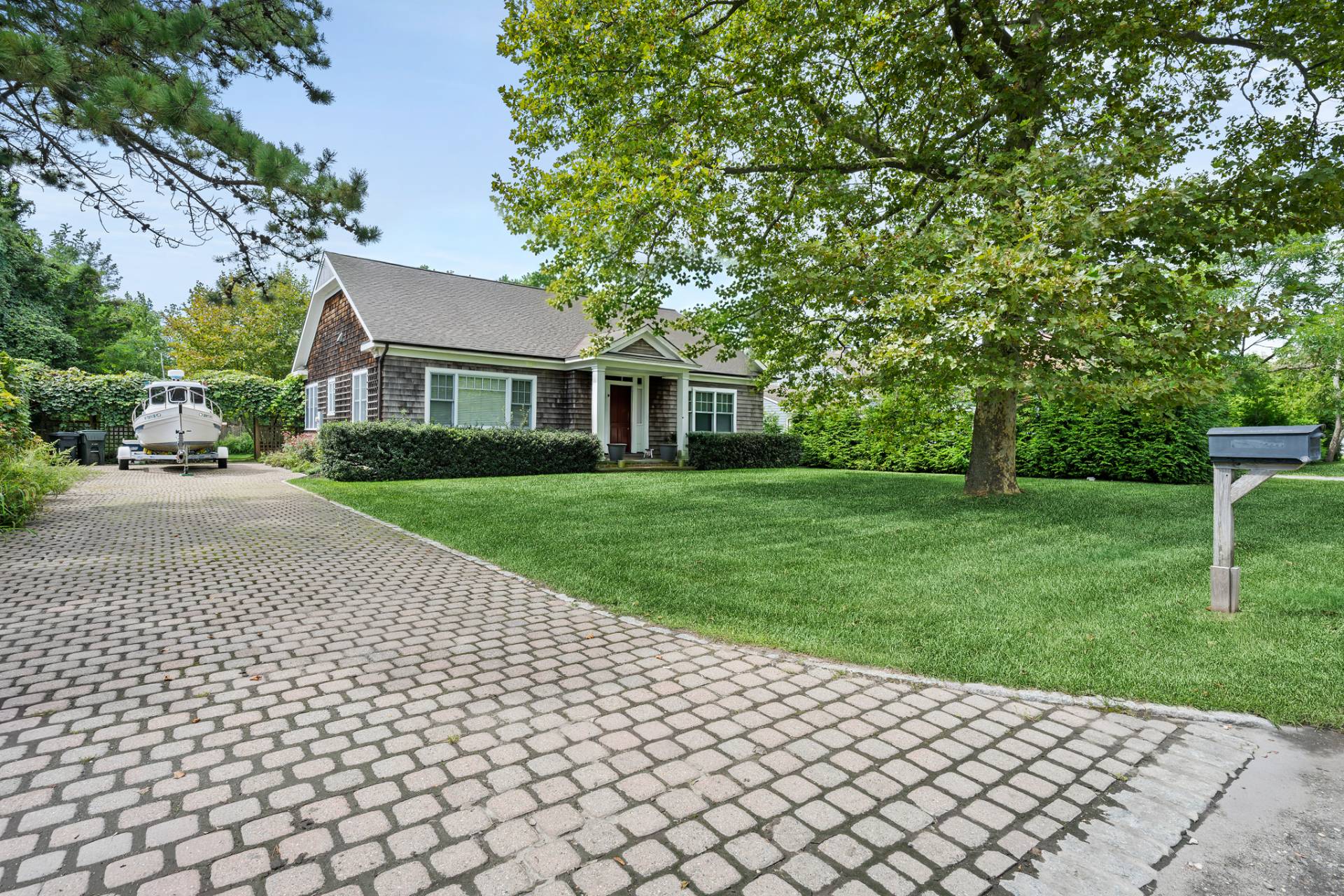 8 Bayberry Lane
