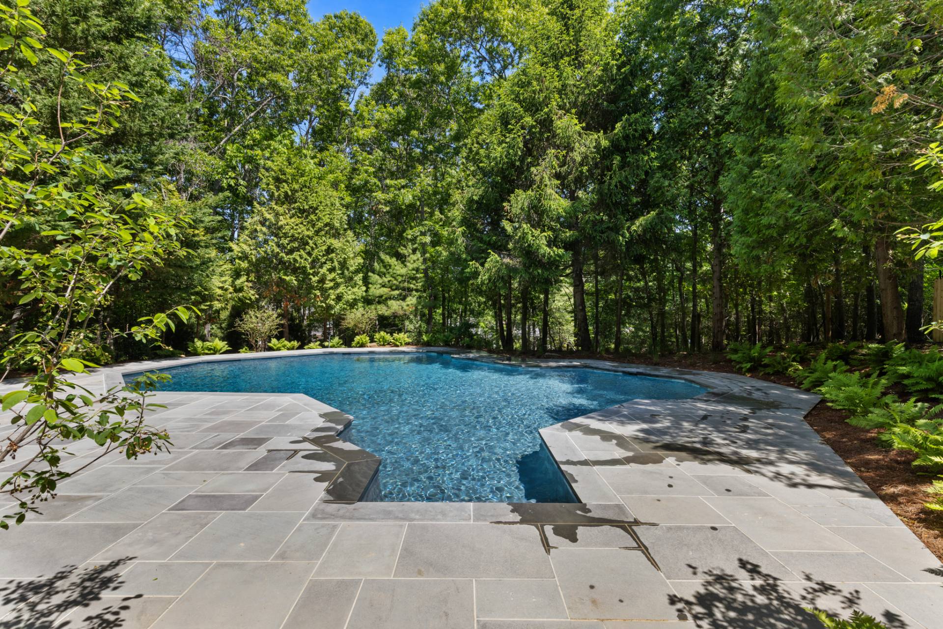 165 Roses Grove Road